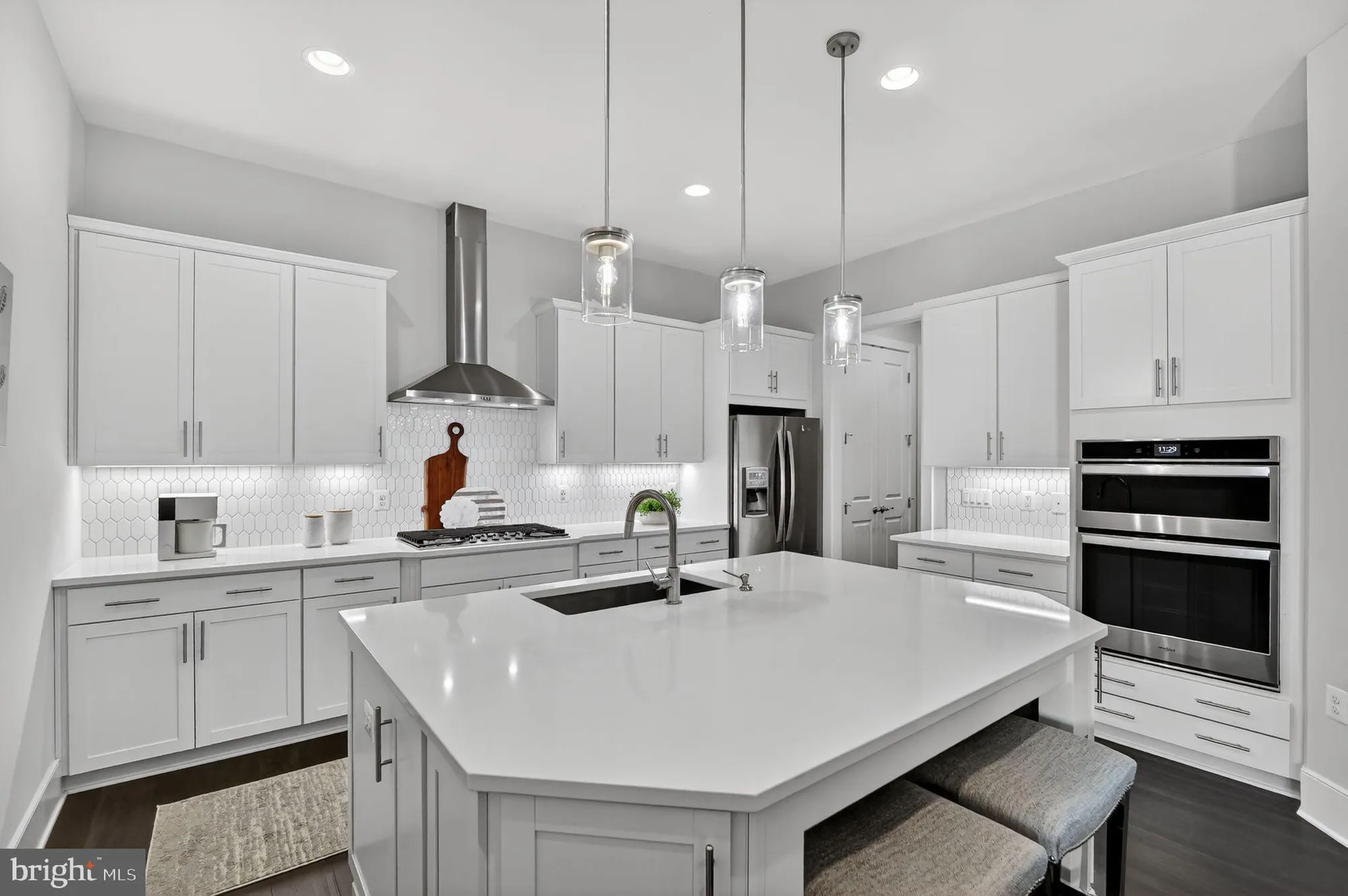 Property Slideshow image 16 of 70 | 23731 september sun sq, Ashburn, VA, 20148