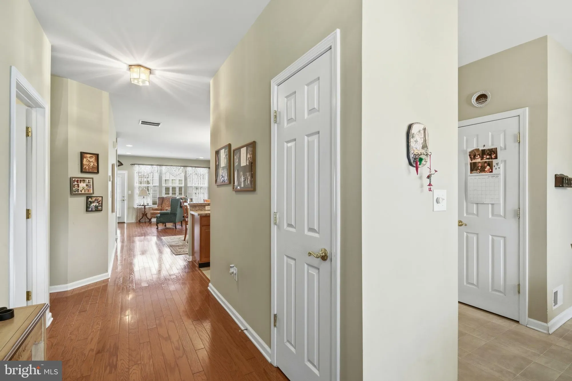 Property Slideshow image 7 of 47 | 14 hidden lake cir, Barnegat, NJ, 08005