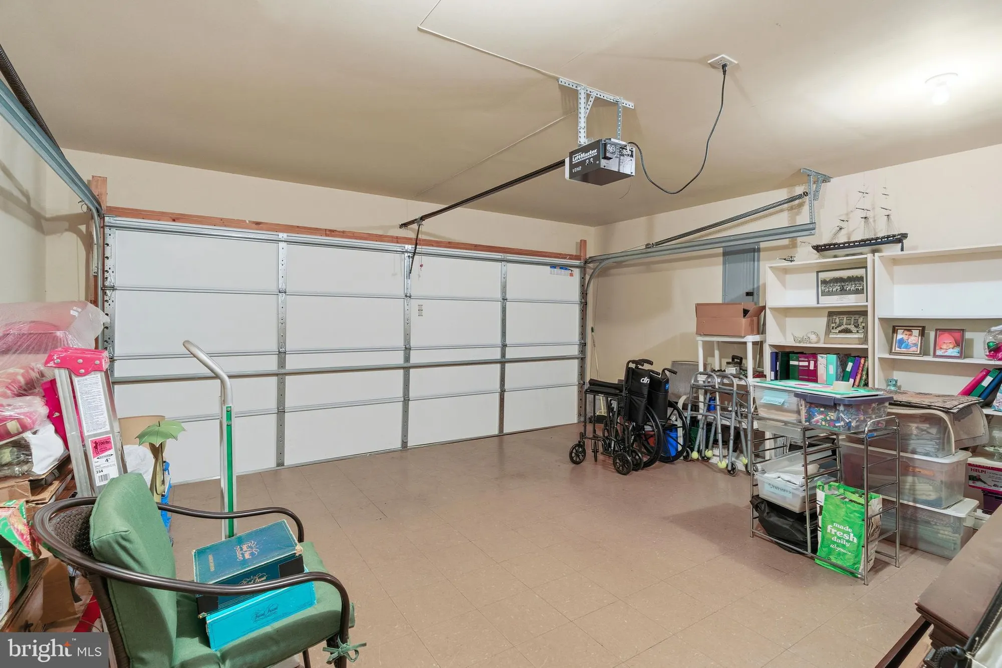 Property Slideshow image 30 of 47 | 14 hidden lake cir, Barnegat, NJ, 08005