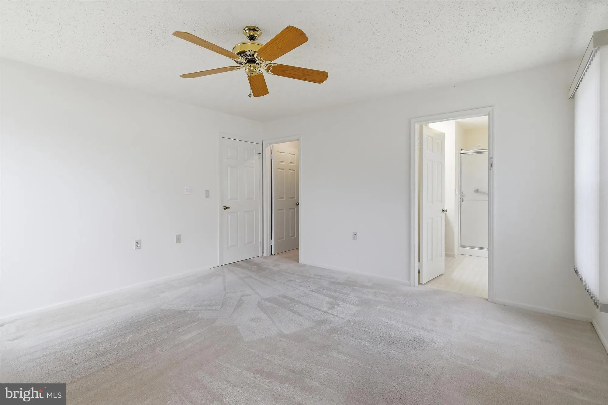 Property Slideshow image 18 of 34 | 25 willow dr, Barnegat, NJ, 08005