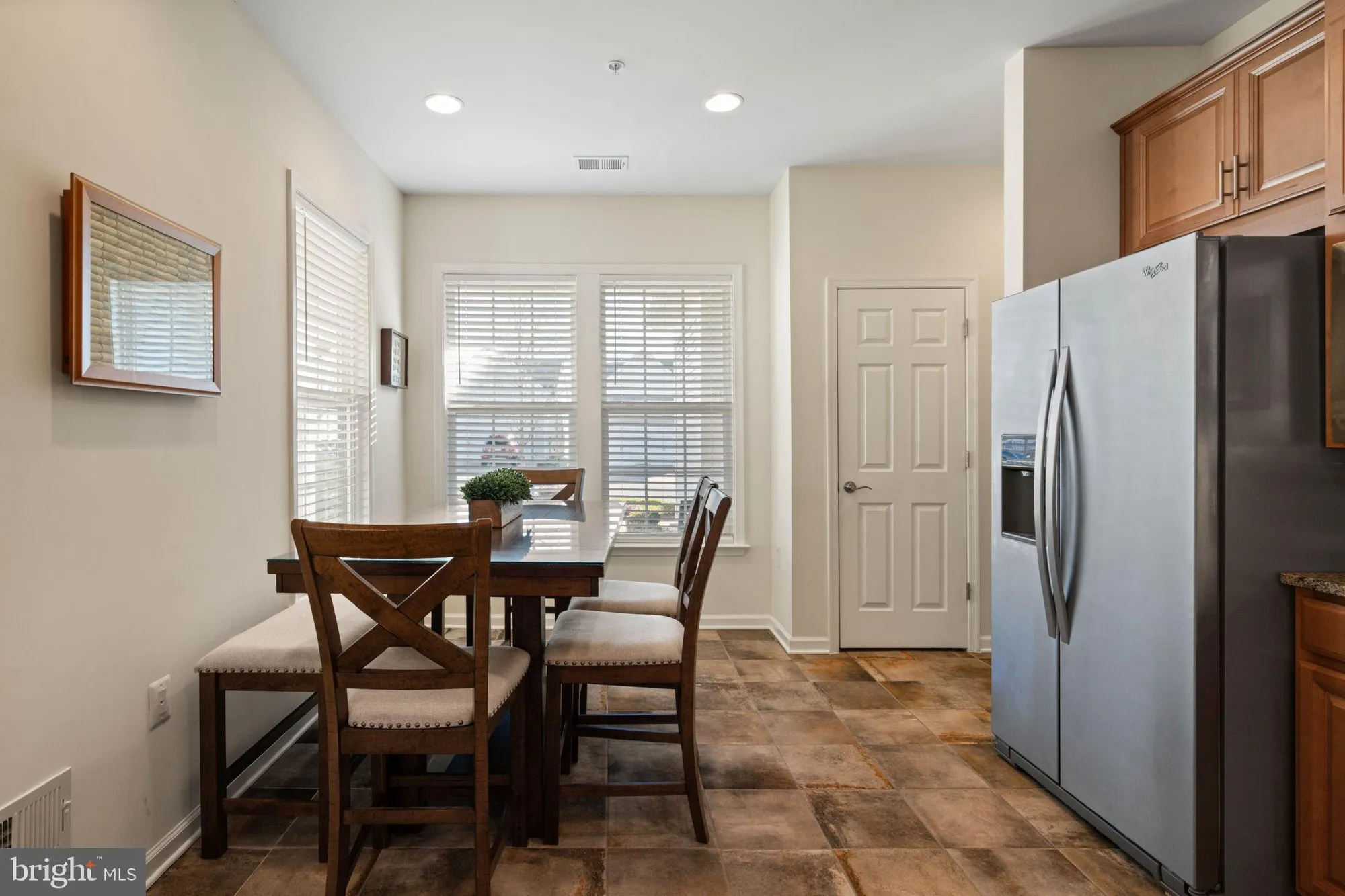 Property Slideshow image 8 of 43 | 20 fenwick dr, Fredericksburg, VA, 22406