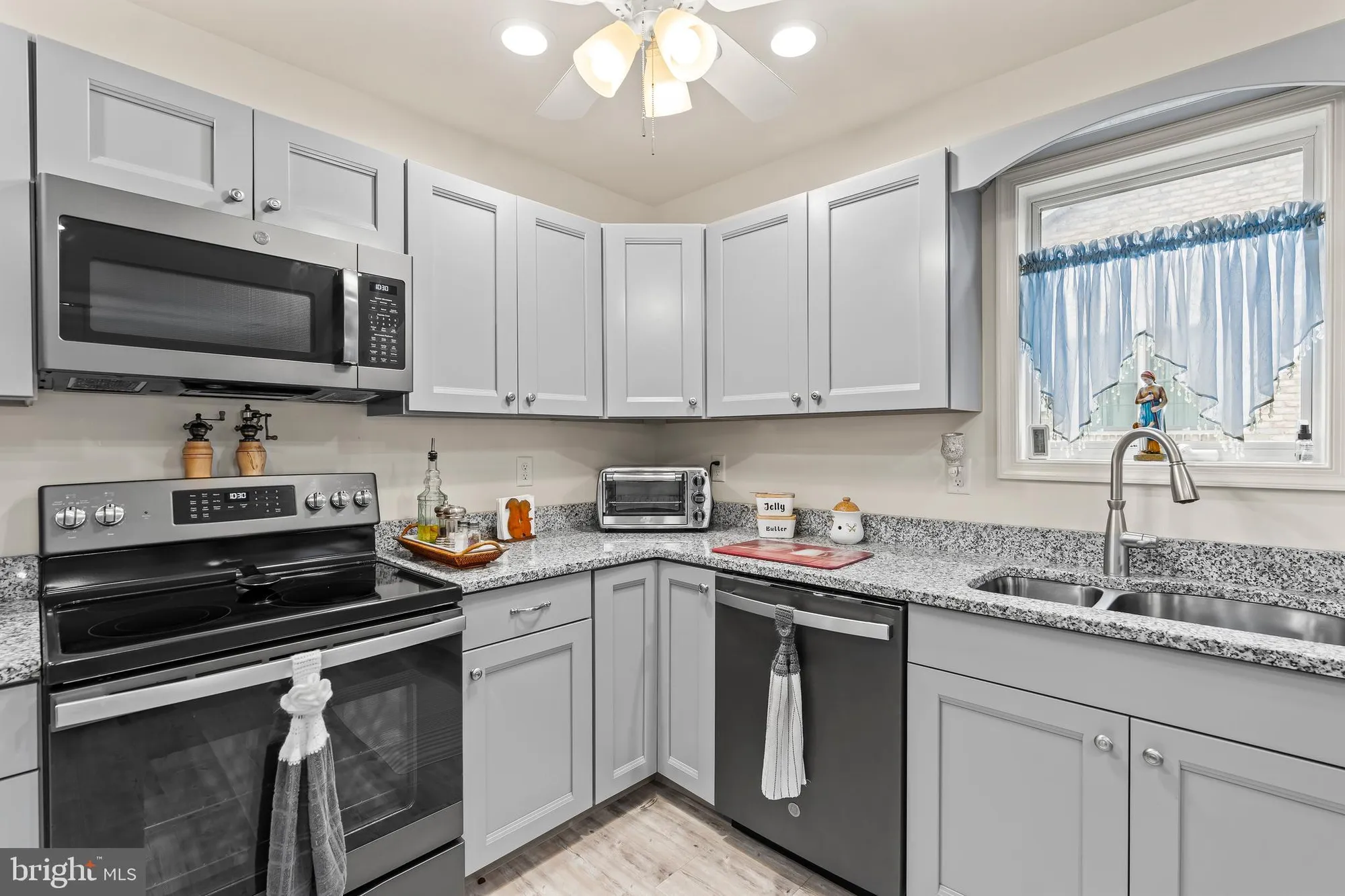 Property Slideshow image 11 of 42 | 13366 marquise dr, Hagerstown, MD, 21742