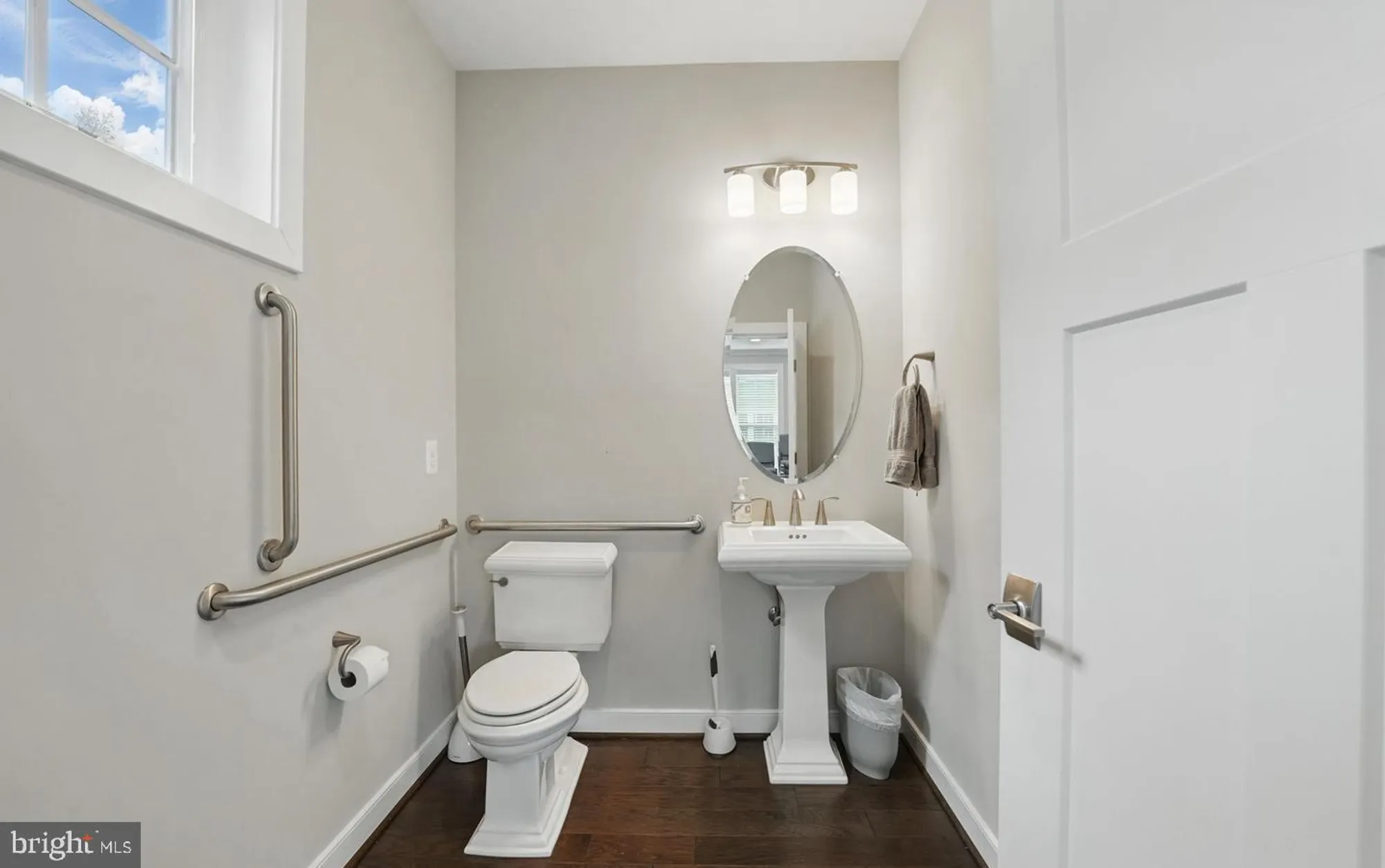 Property Slideshow image 48 of 60 | 1022 railroad ave # 4, Falls Church, VA, 22046