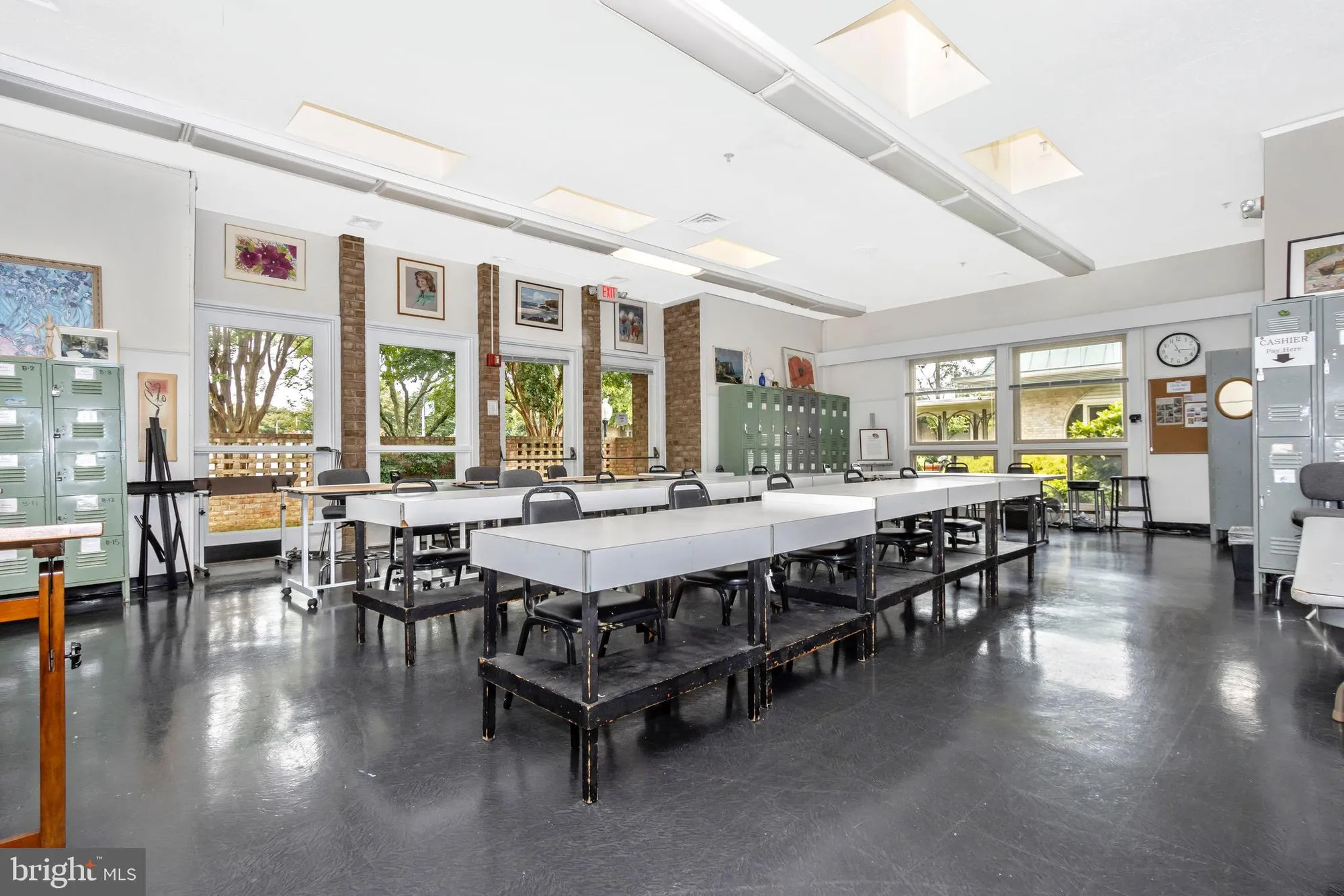 Property Slideshow image 34 of 52 | 3345 s leisure world blvd # 96-j, Silver Spring, MD, 20906