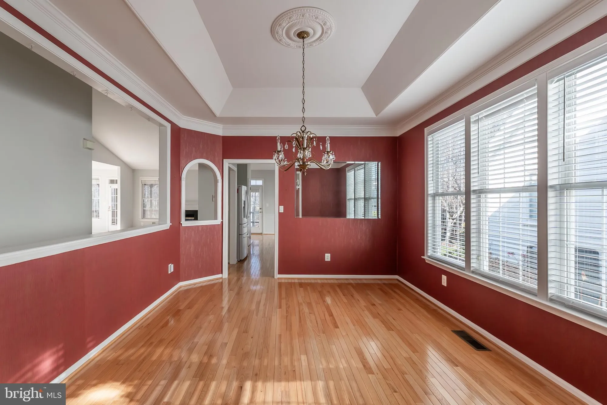 Property Slideshow image 7 of 55 | 6880 saddle run way, Gainesville, VA, 20155