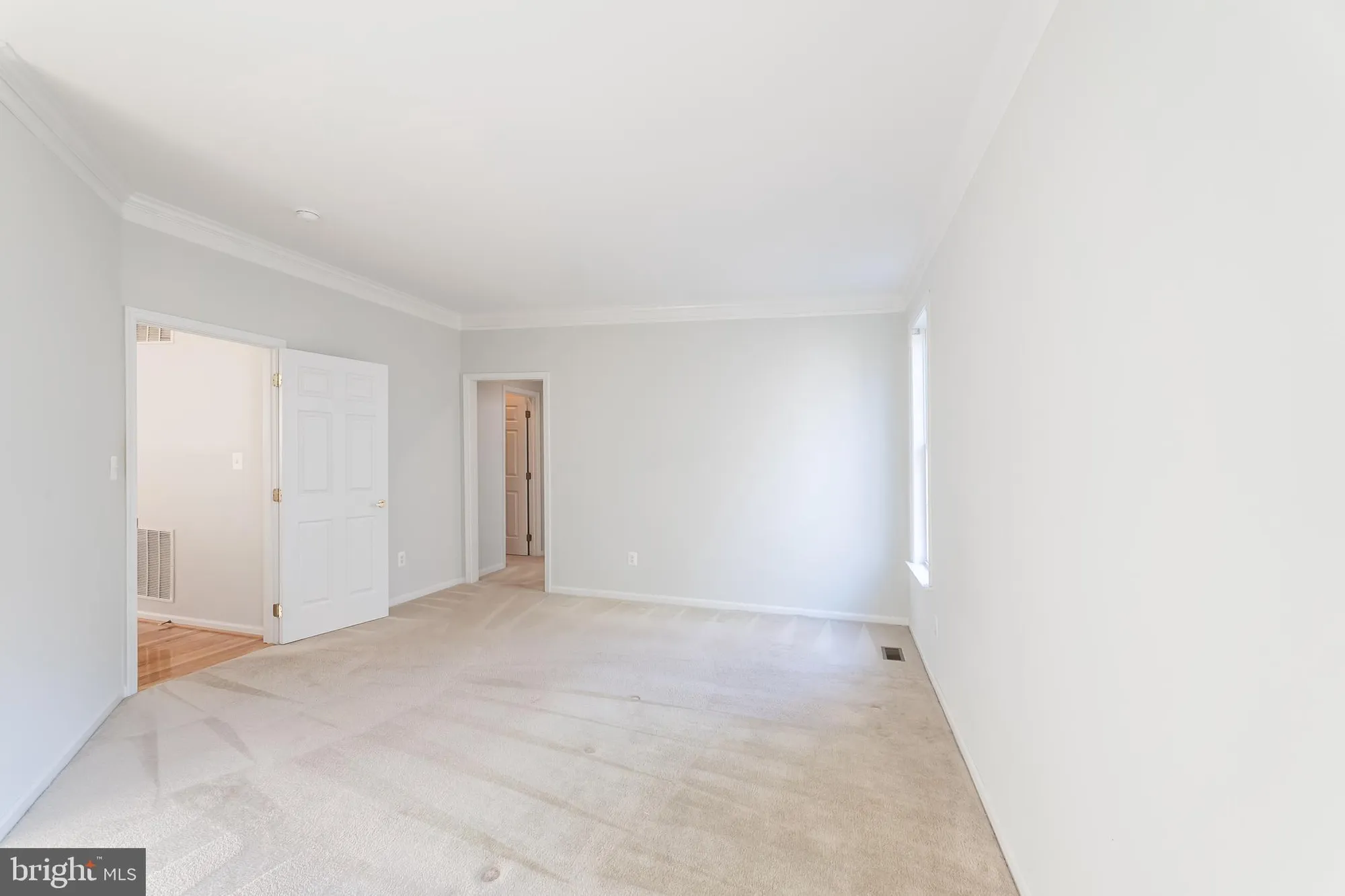 Property Slideshow image 25 of 55 | 6880 saddle run way, Gainesville, VA, 20155