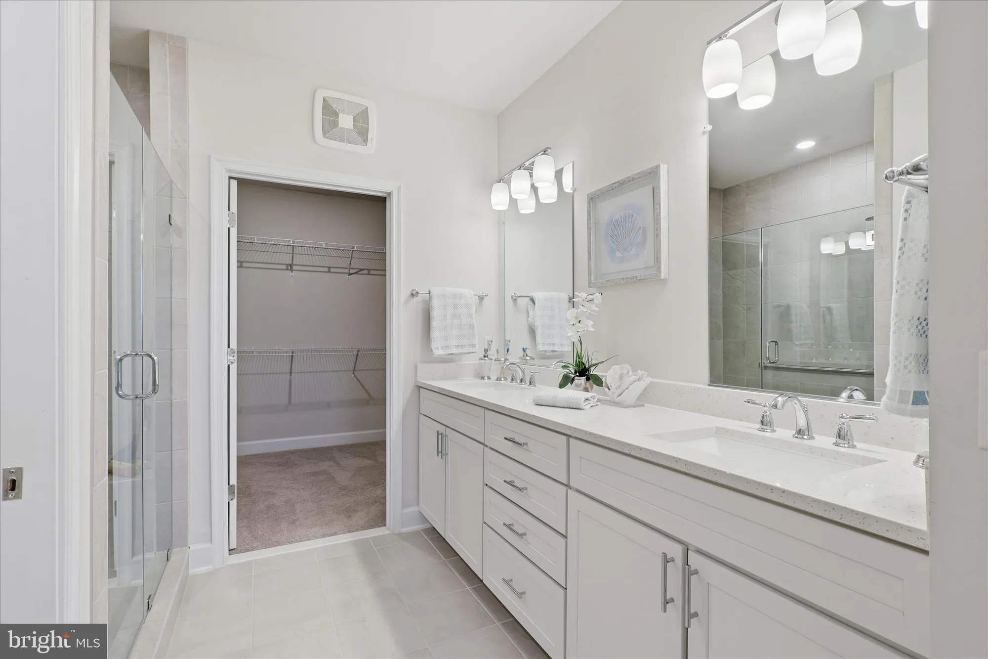 Property Slideshow image 18 of 46 | 2960 vaden dr unit 413, Fairfax, VA, 22031