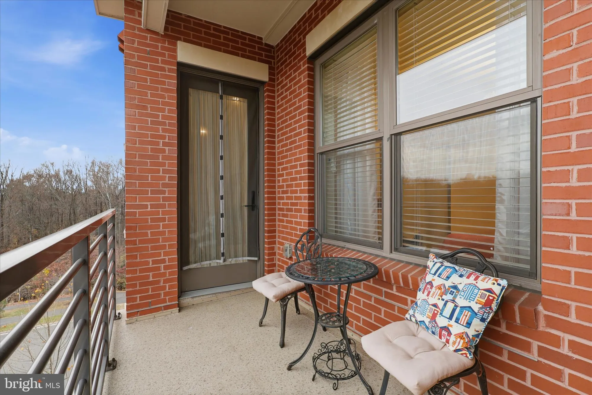 Property Slideshow image 25 of 46 | 2960 vaden dr unit 413, Fairfax, VA, 22031