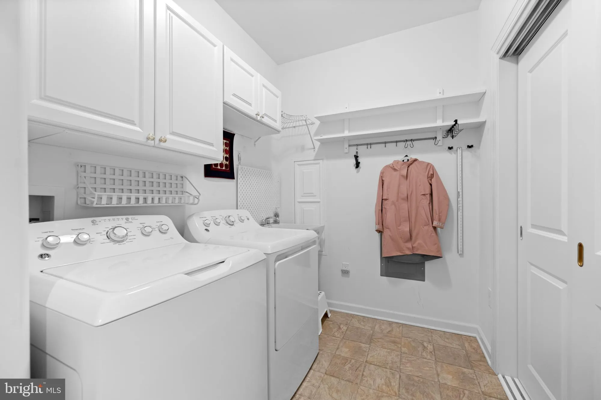 Property Slideshow image 31 of 48 | 6205 parkview dr, Haverford, PA, 19041