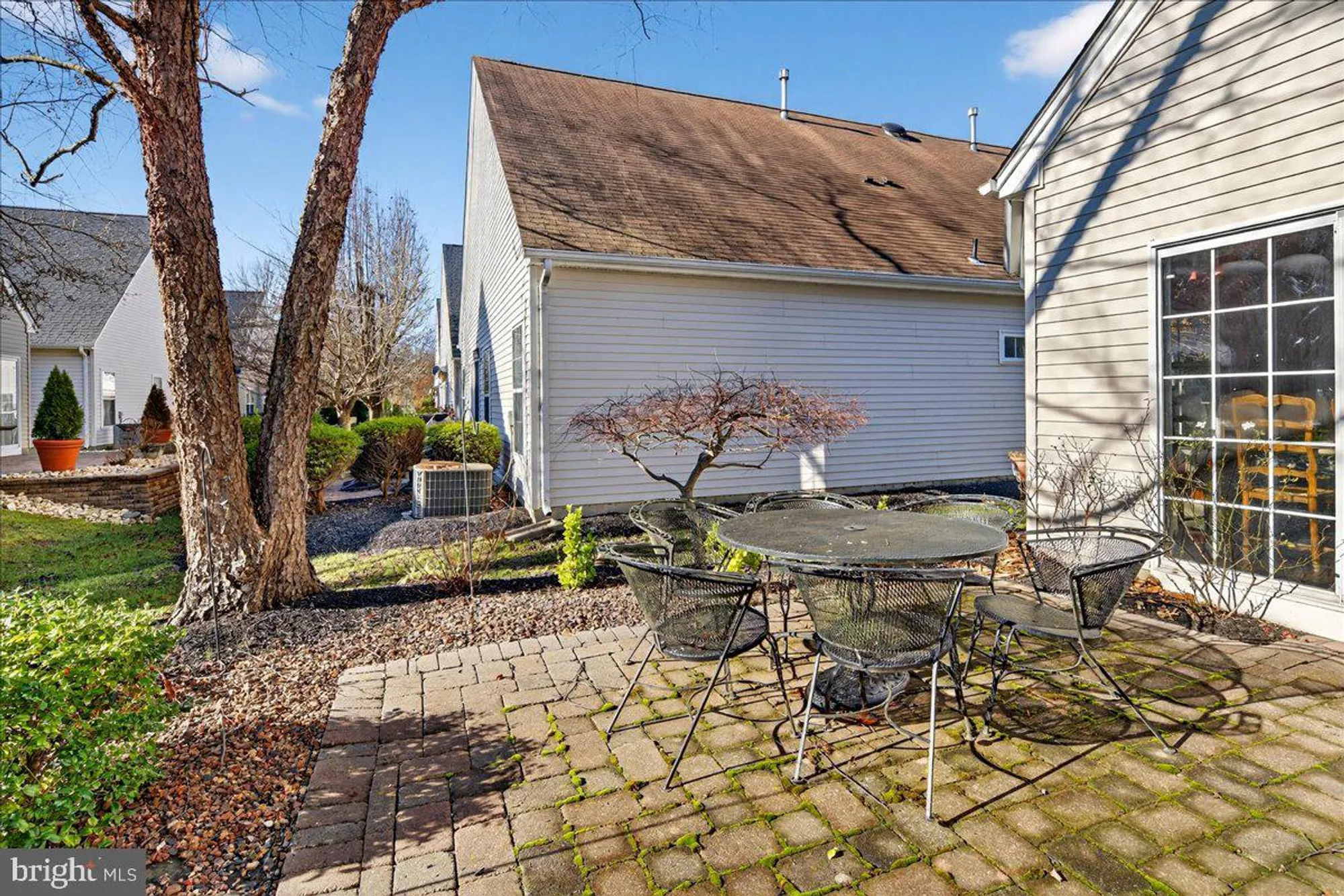 Property Slideshow image 33 of 42 | 208 sunflower ln, Princeton Junction, NJ, 08550