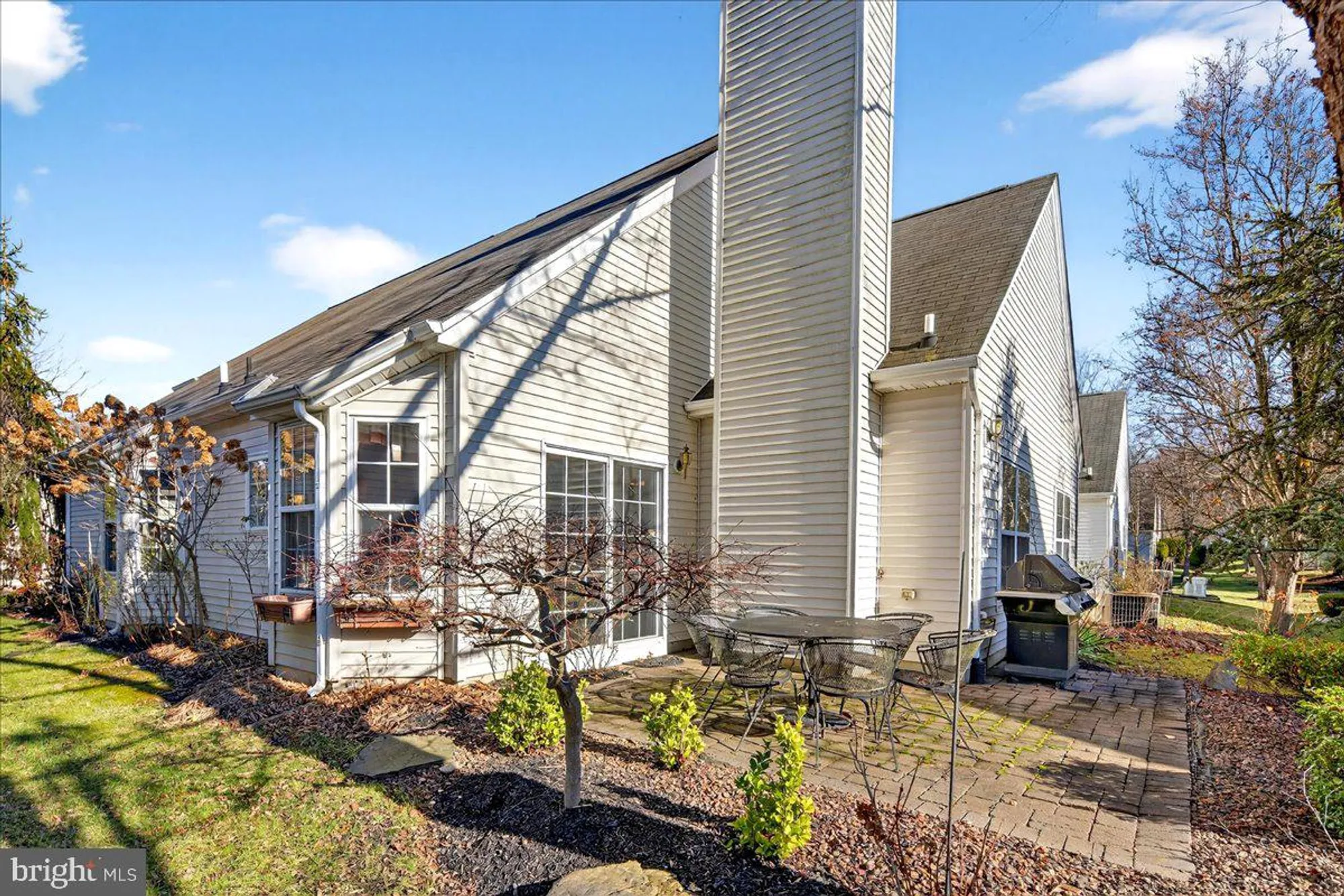 Property Slideshow image 32 of 42 | 208 sunflower ln, Princeton Junction, NJ, 08550