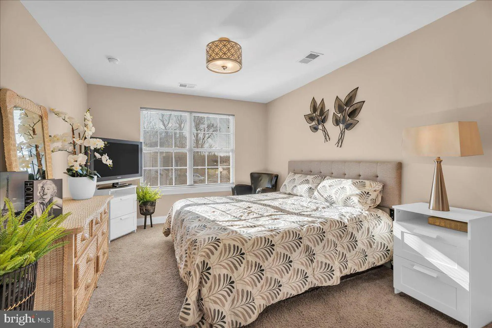 Property Slideshow image 19 of 24 | 701 weatherby dr, Woodbury, NJ, 08096