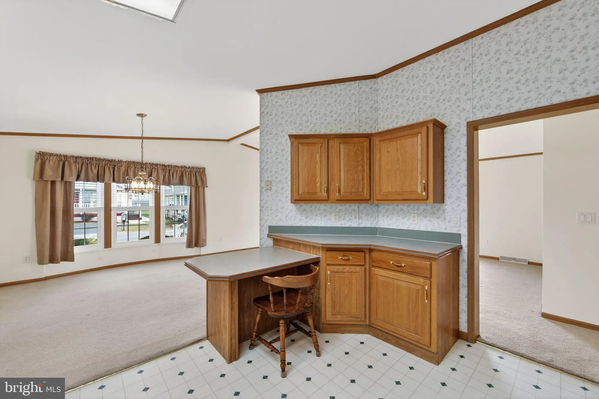 Property Slideshow image 14 of 30 | 405 village way, Royersford, PA, 19468