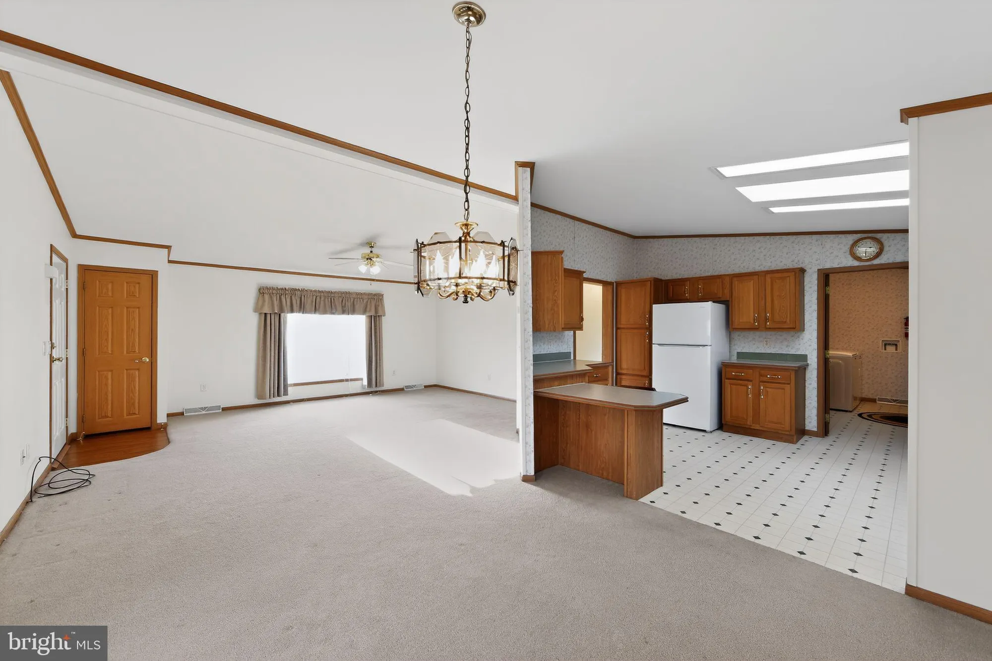 Property Slideshow image 11 of 30 | 405 village way, Royersford, PA, 19468