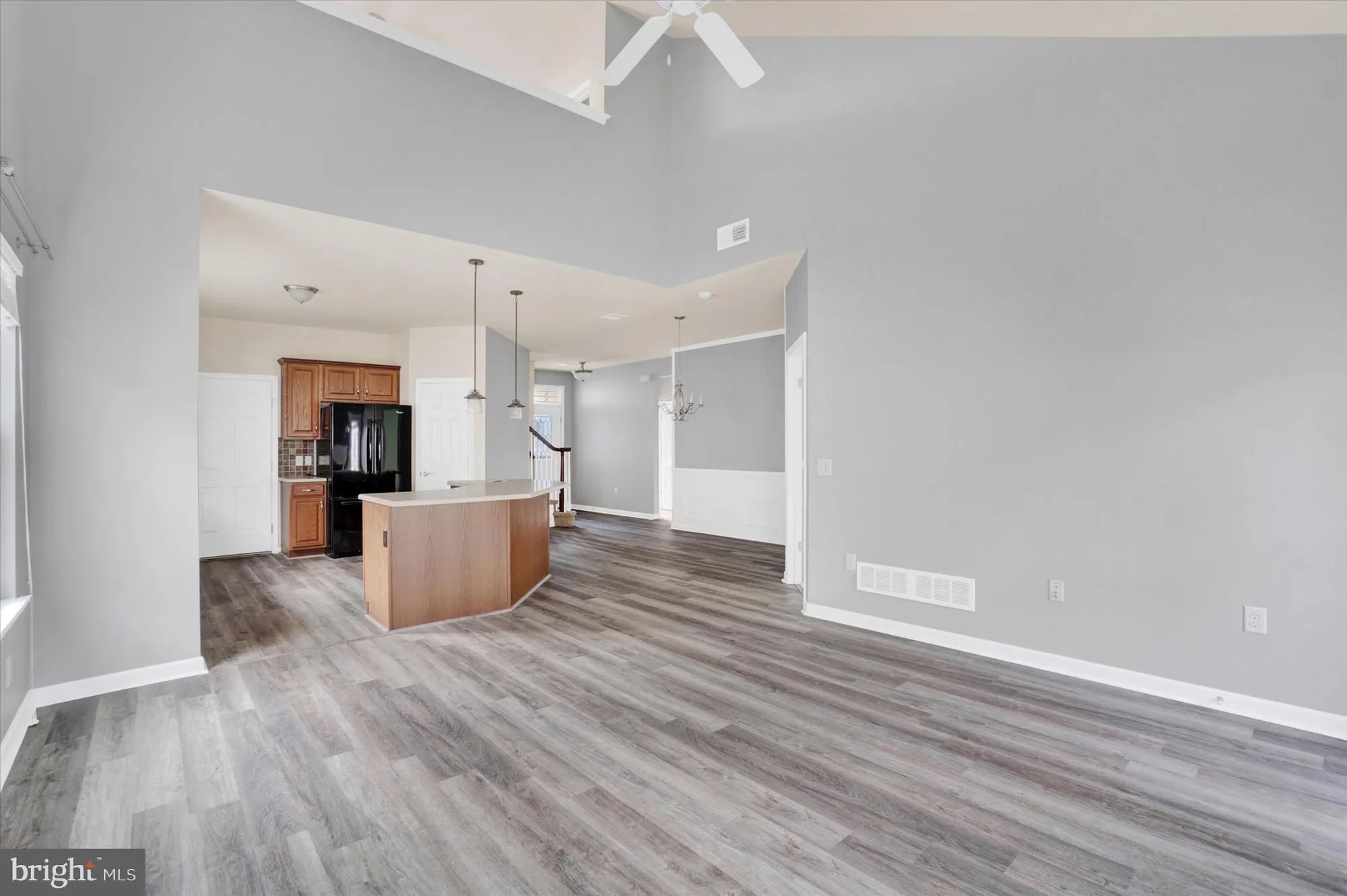 Property Slideshow image 5 of 28 | 631 thoreau dr, Mount Joy, PA, 17552