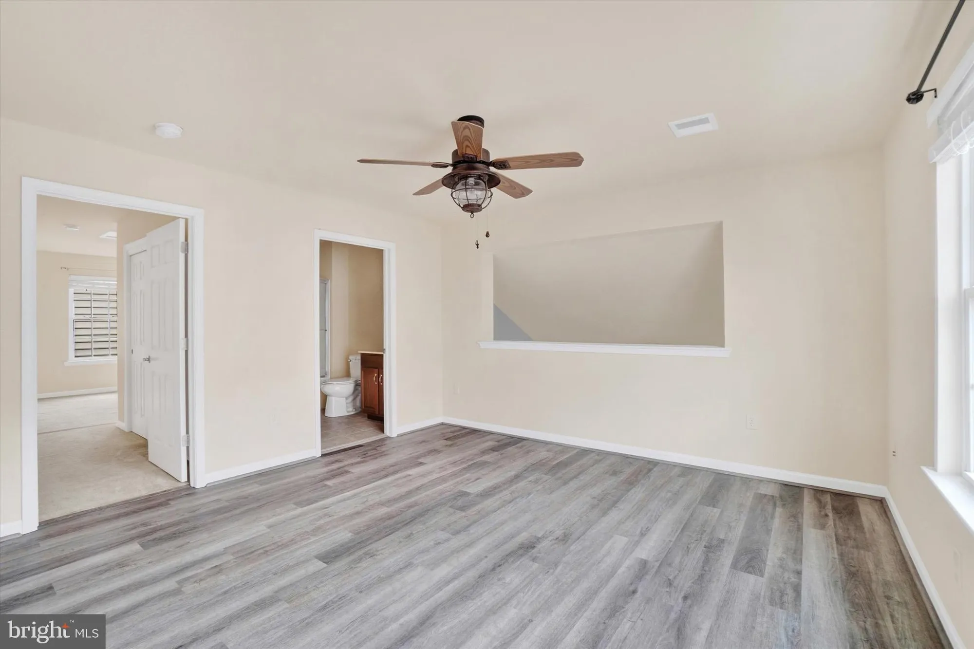 Property Slideshow image 17 of 28 | 631 thoreau dr, Mount Joy, PA, 17552