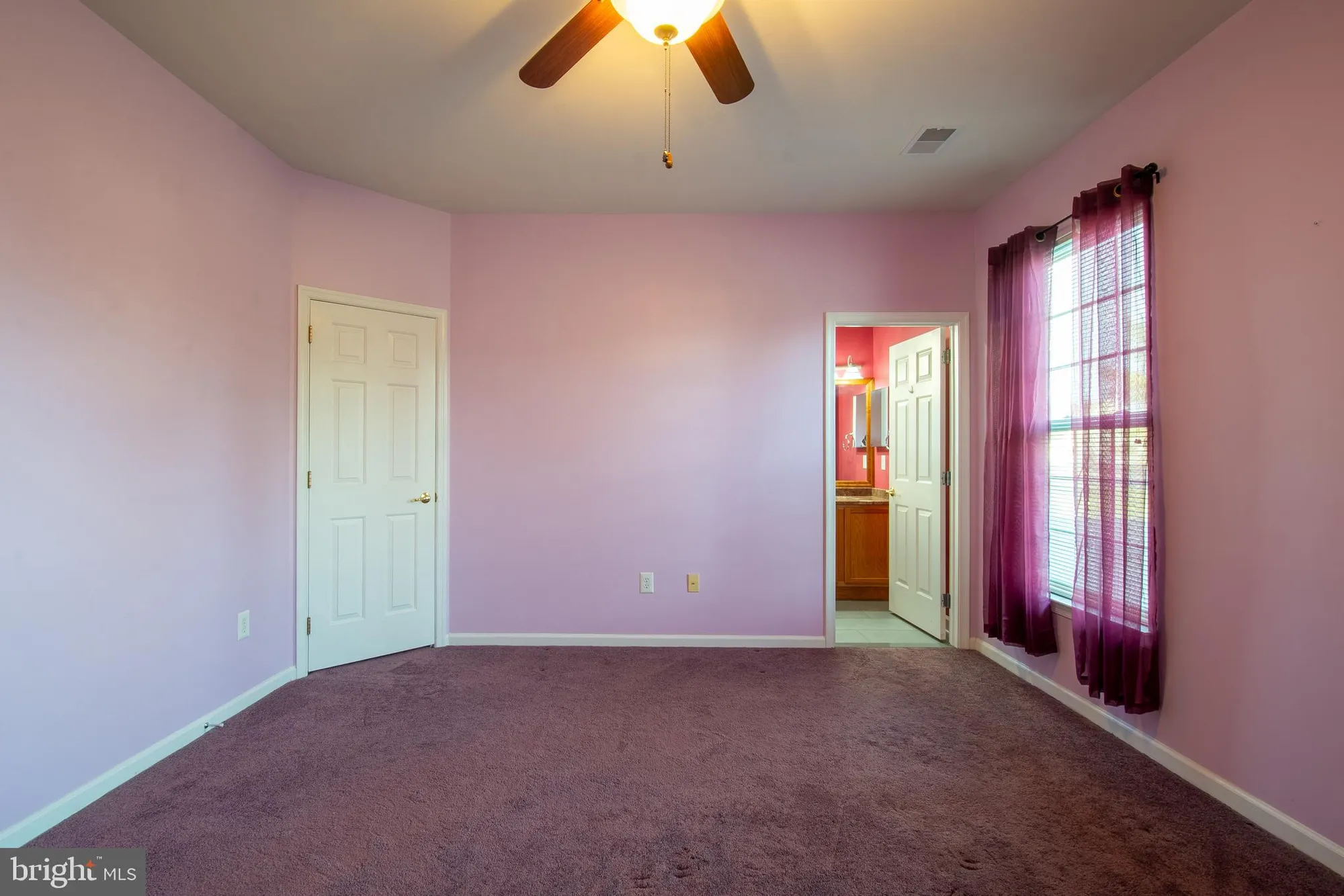 Property Slideshow image 17 of 28 | 561 whispering trl, Middletown, DE, 19709