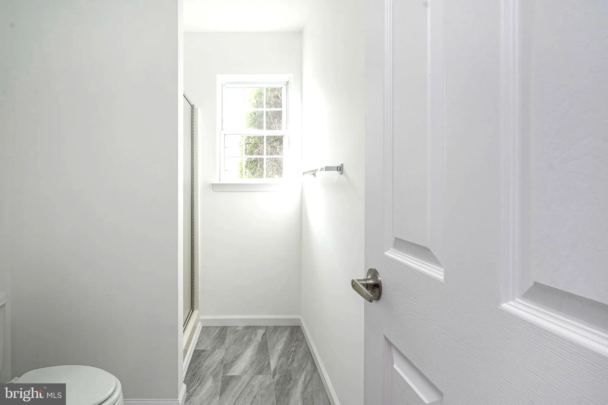 Property Slideshow image 17 of 27 | 176 trellis ln, Sewell, NJ, 08080