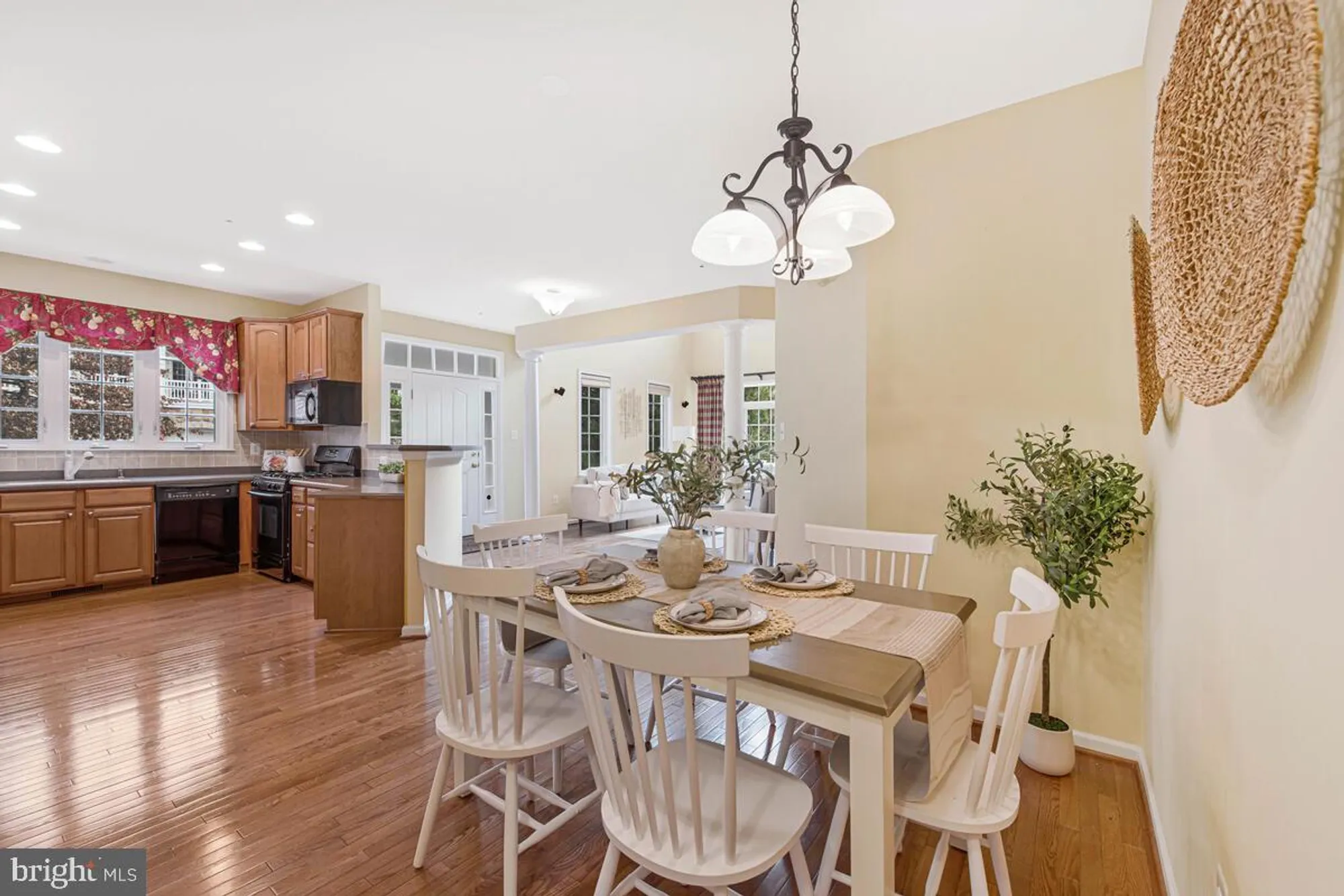 Property Slideshow image 14 of 72 | 8740 endless ocean way 26, Columbia, MD, 21045