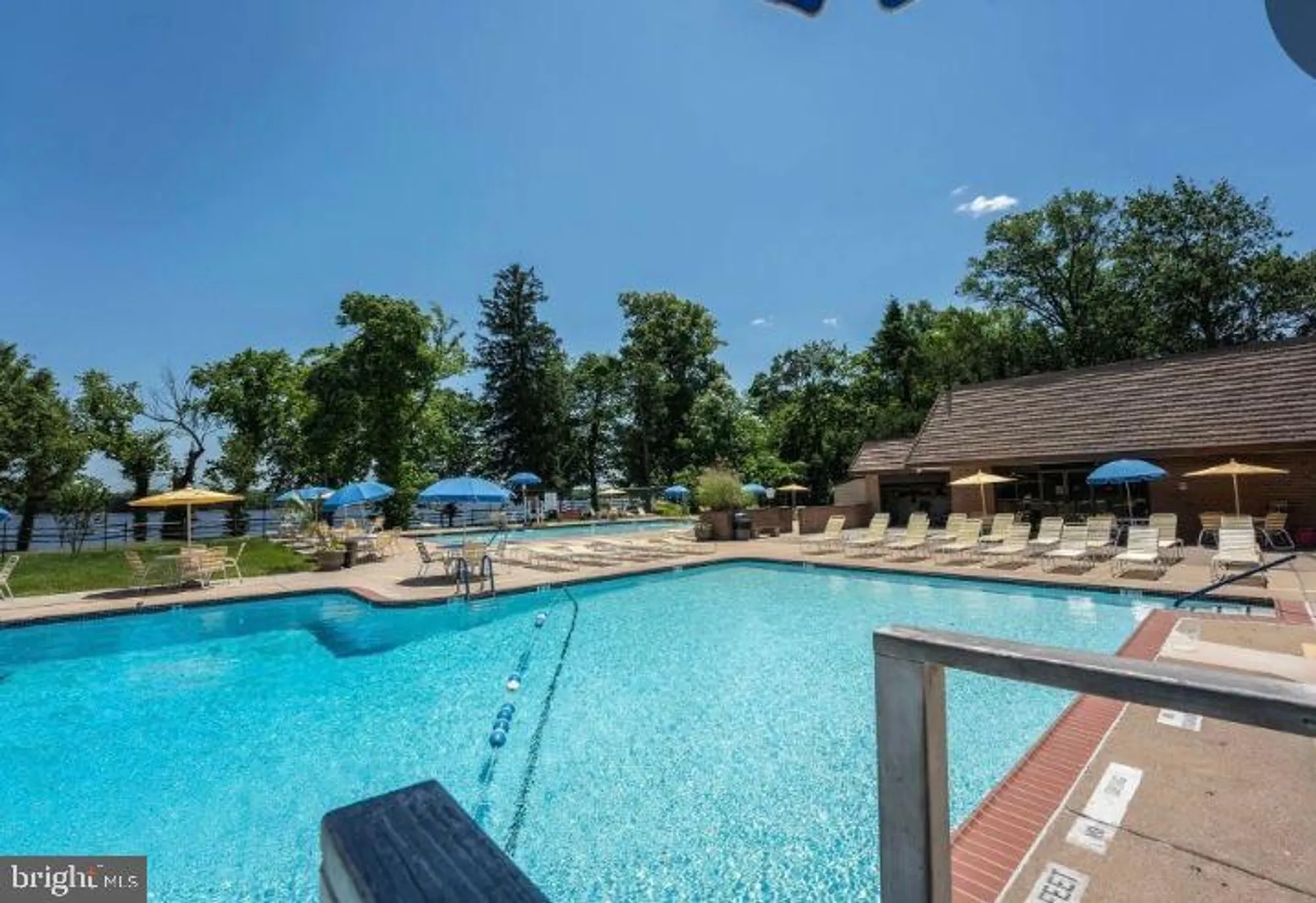 Property Slideshow image 19 of 21 | 67003 delaire landing rd 3, Philadelphia, PA, 19114