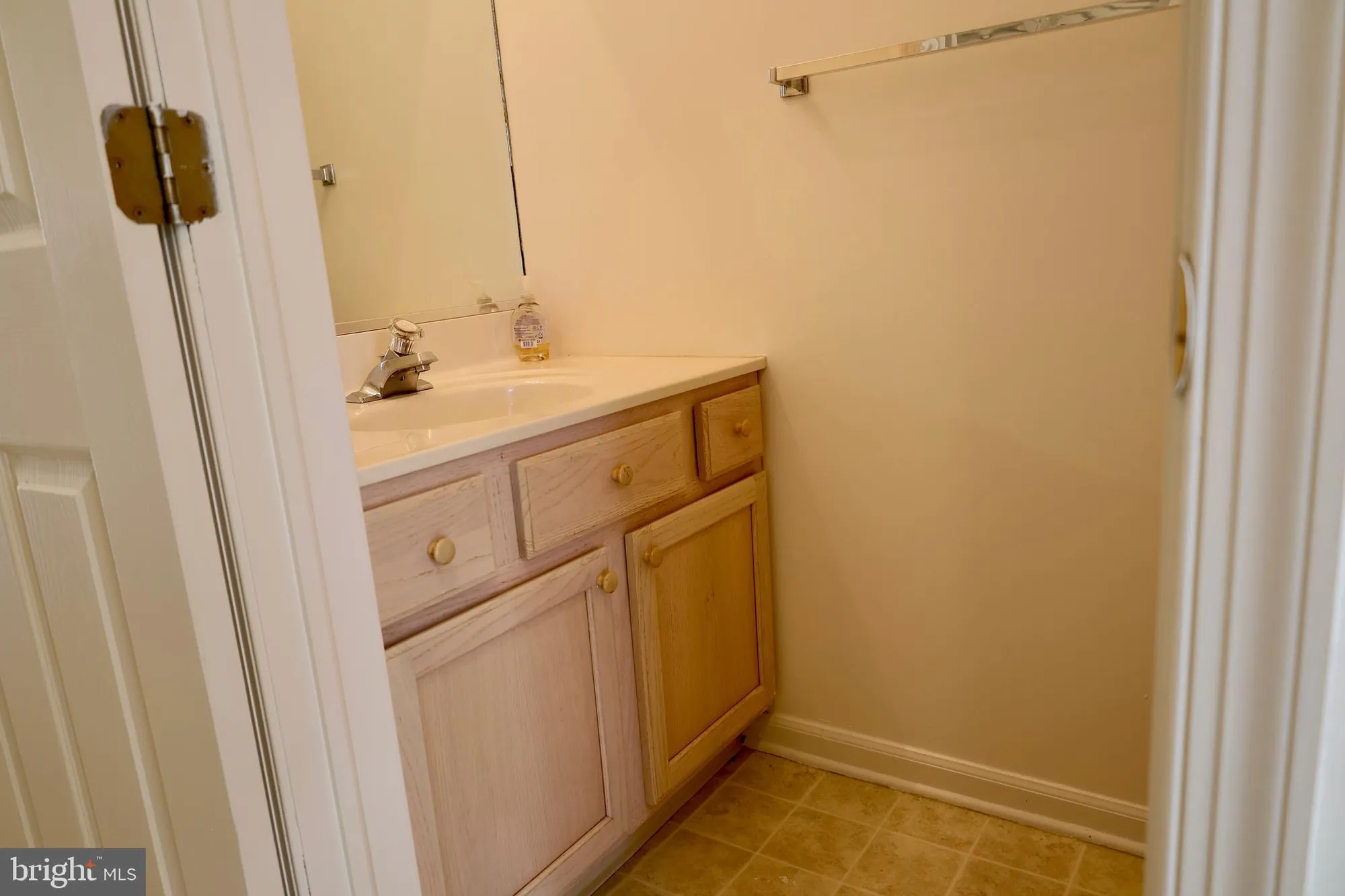 Property Slideshow image 8 of 17 | 28 palmer sq, Beverly, NJ, 08010