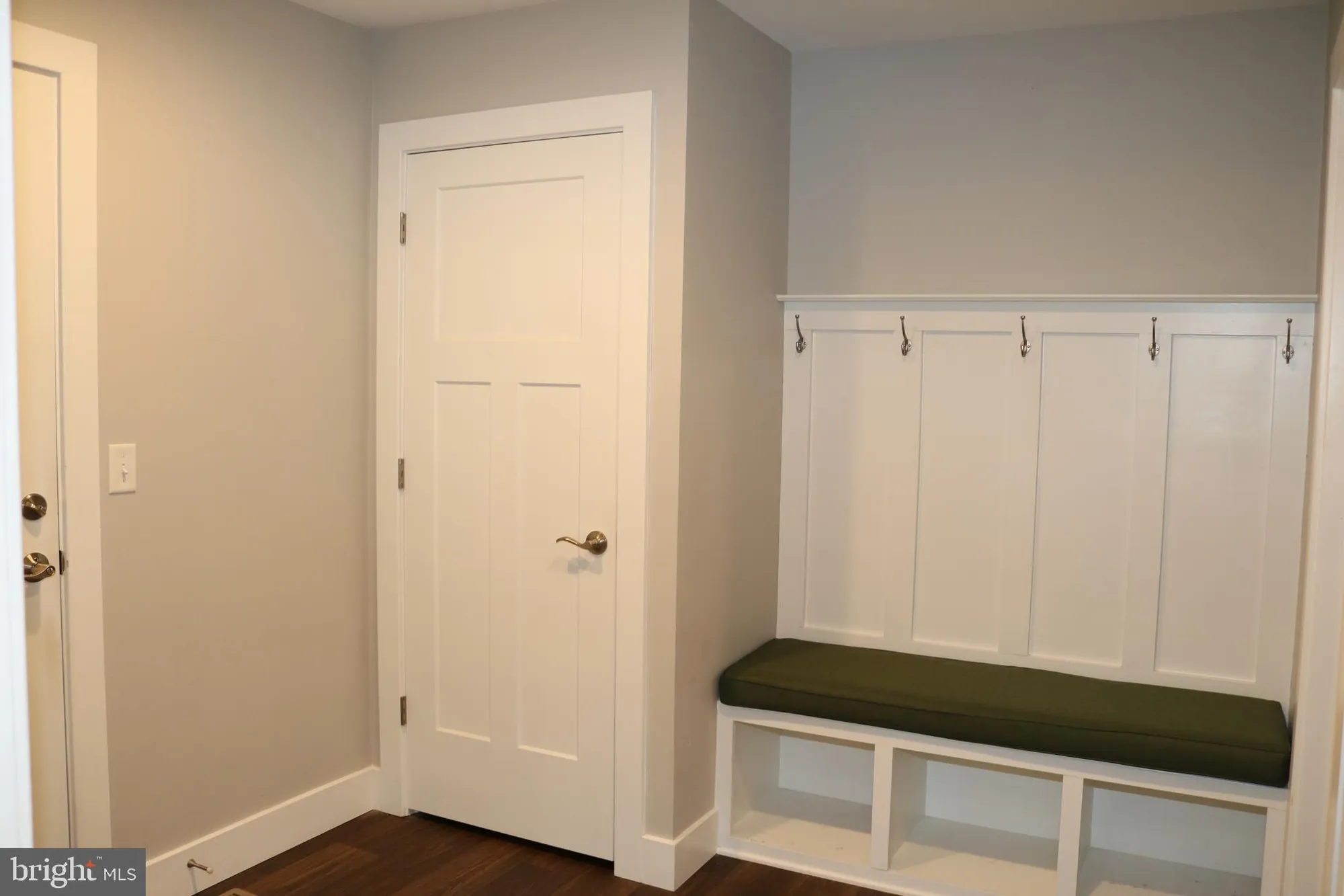 Property Slideshow image 27 of 40 | 2097 hill side dr, Mechanicsburg, PA, 17055