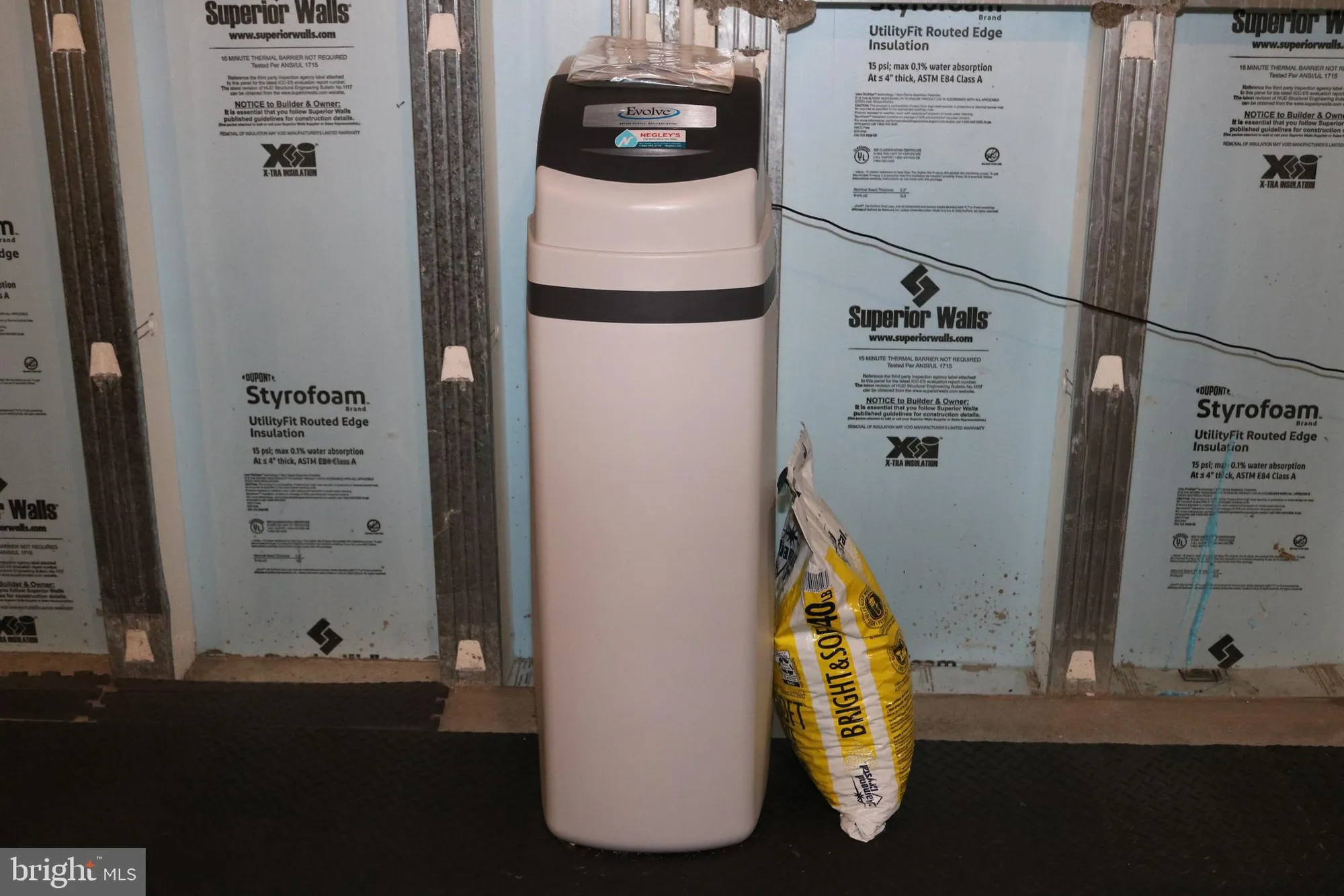 Property Slideshow image 30 of 40 | 2097 hill side dr, Mechanicsburg, PA, 17055