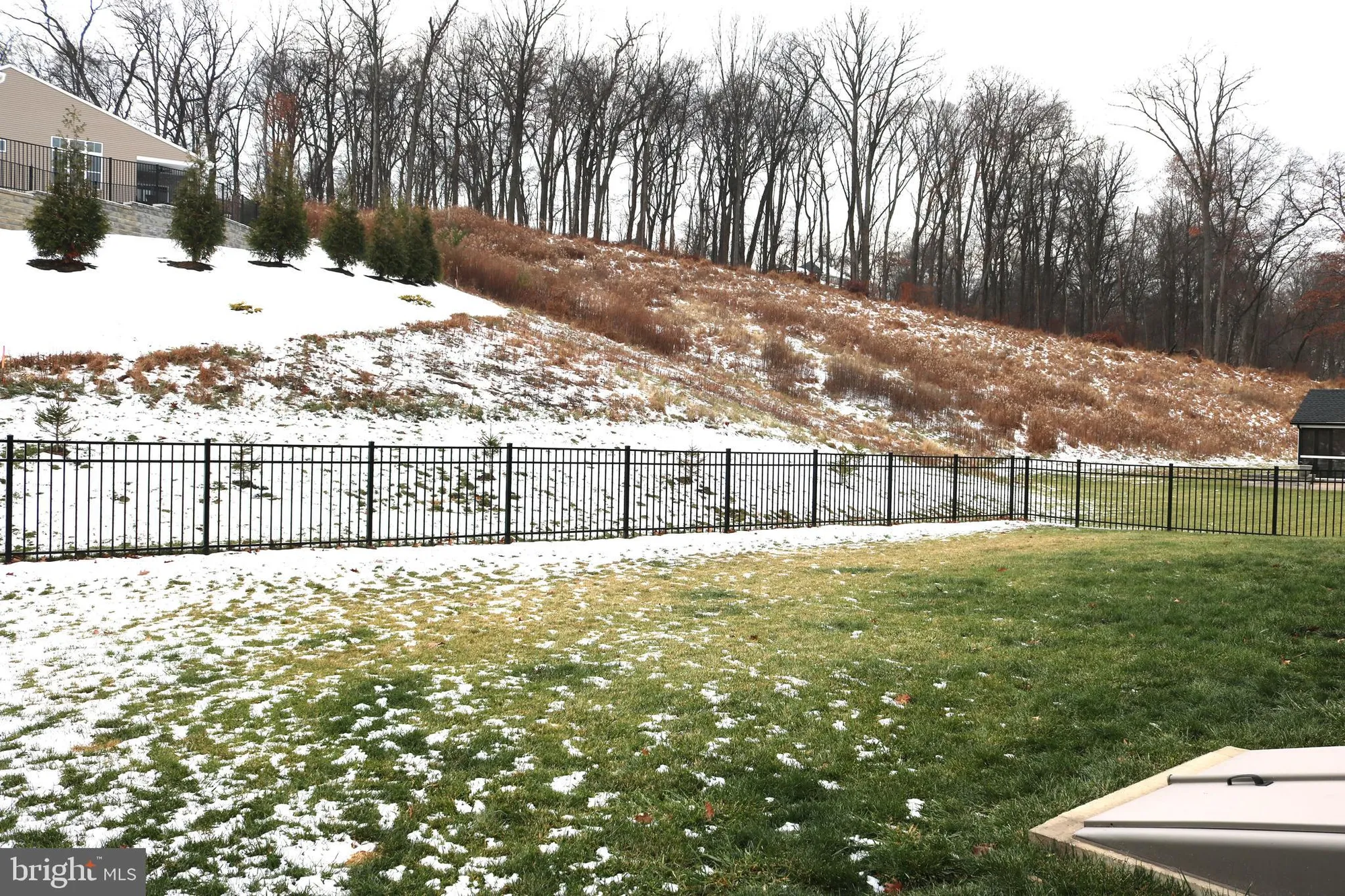 Property Slideshow image 38 of 40 | 2097 hill side dr, Mechanicsburg, PA, 17055