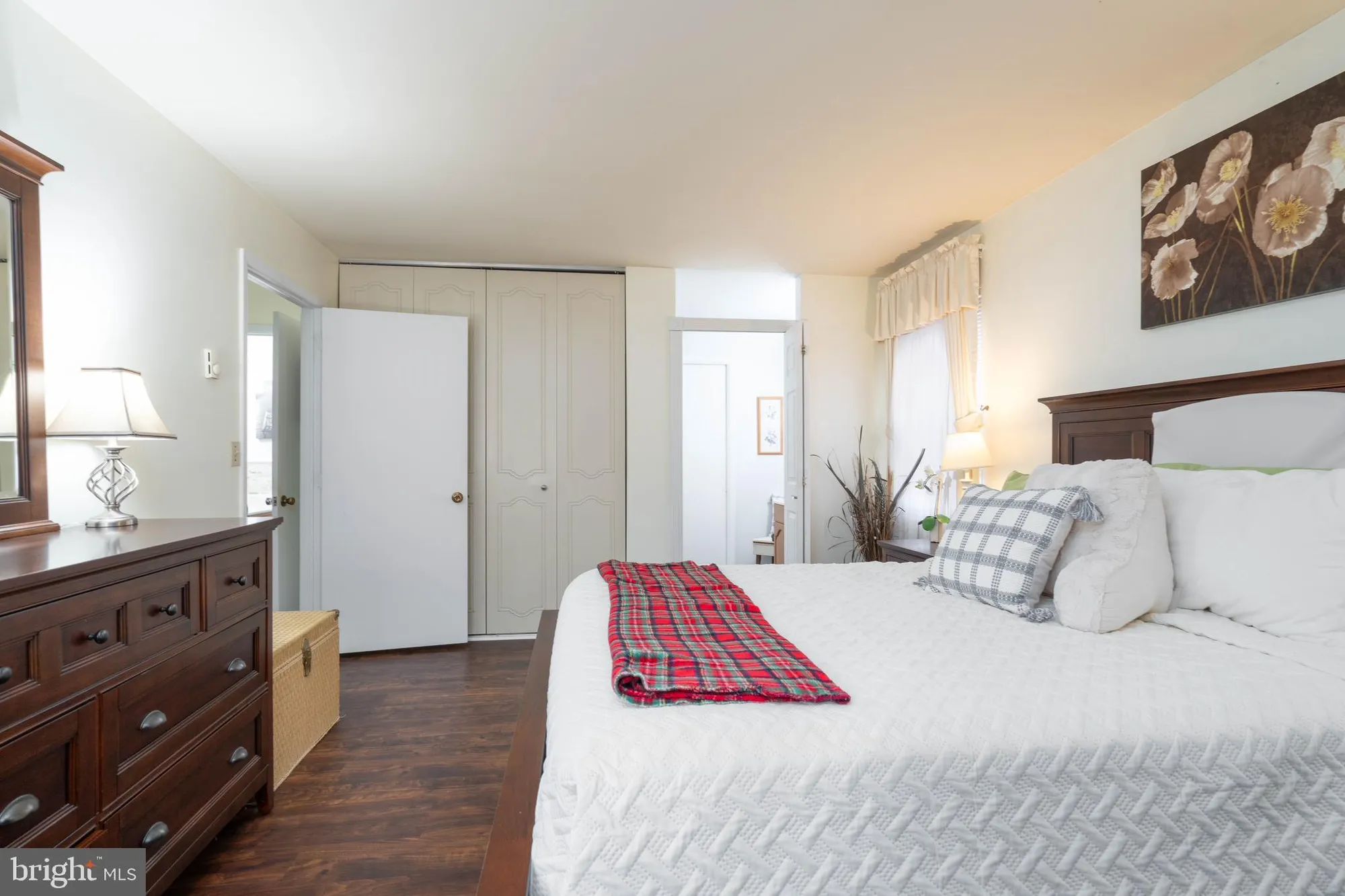 Property Slideshow image 19 of 33 | 186 dorchester dr, Southampton, NJ, 08088