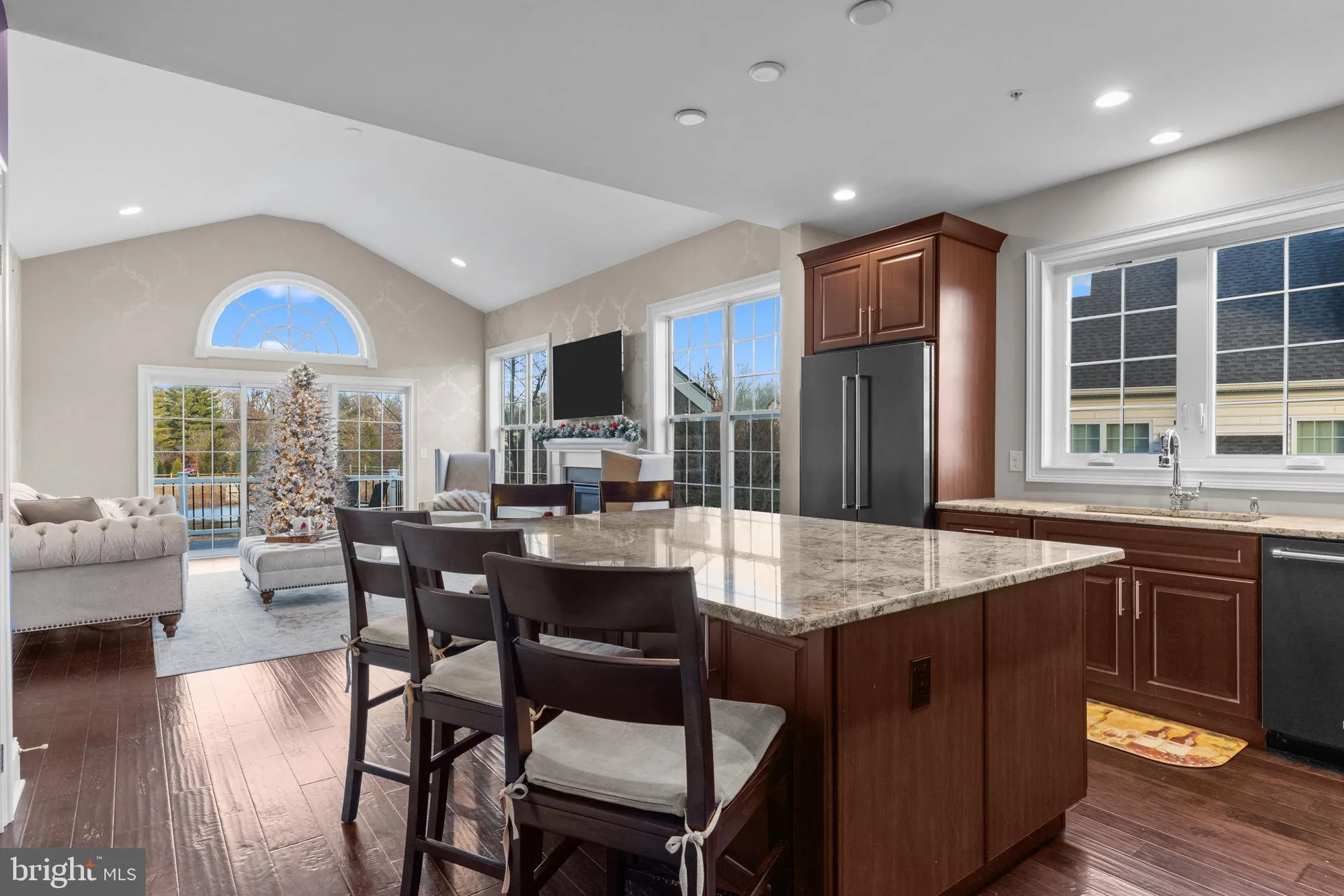 Property Slideshow image 16 of 39 | 26 hillyer ln, Newtown, PA, 18940