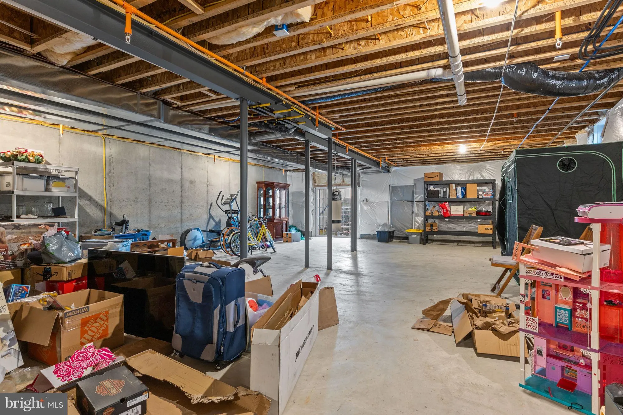 Property Slideshow image 35 of 39 | 26 hillyer ln, Newtown, PA, 18940