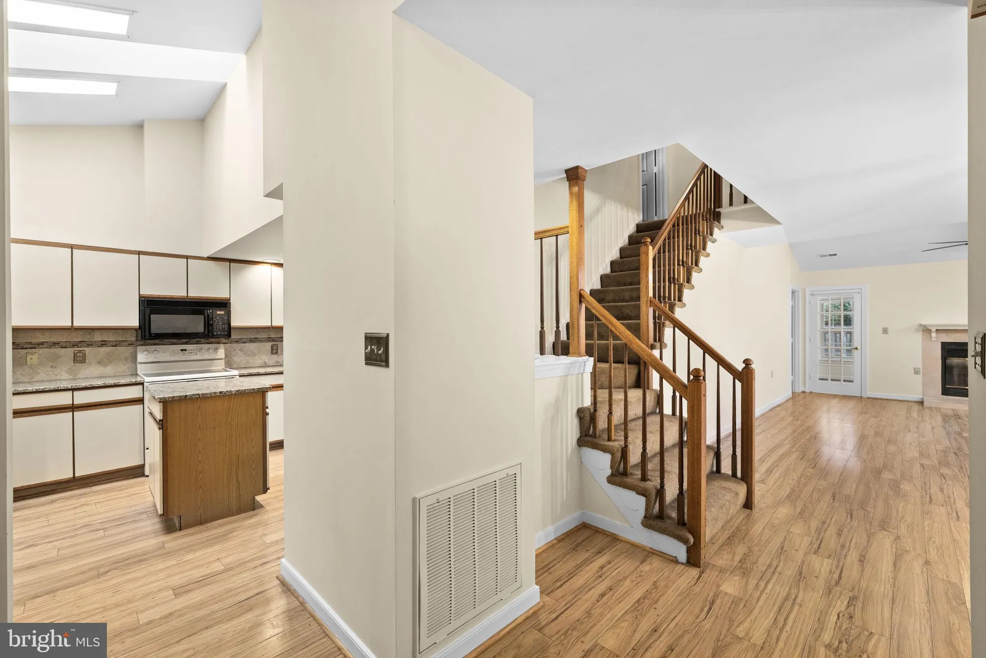 Property Slideshow image 14 of 52 | 11550 savannah dr, Fredericksburg, VA, 22407