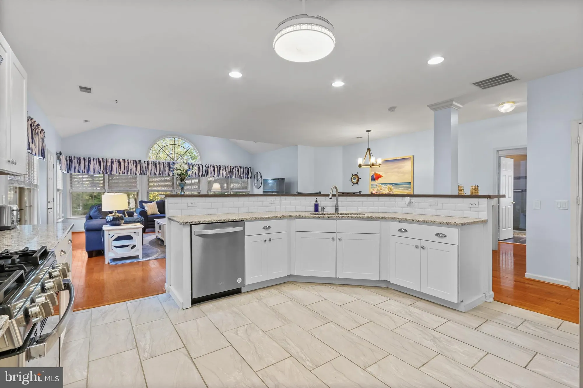 Property Slideshow image 13 of 44 | 60 glenmoor cir, Easton, PA, 18045