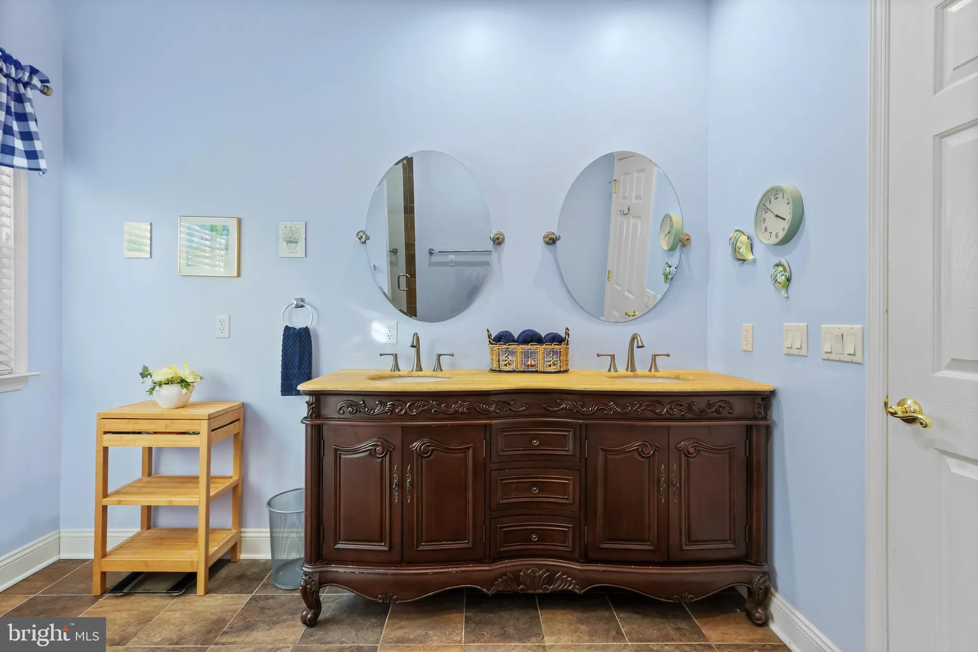 Property Slideshow image 23 of 44 | 60 glenmoor cir, Easton, PA, 18045