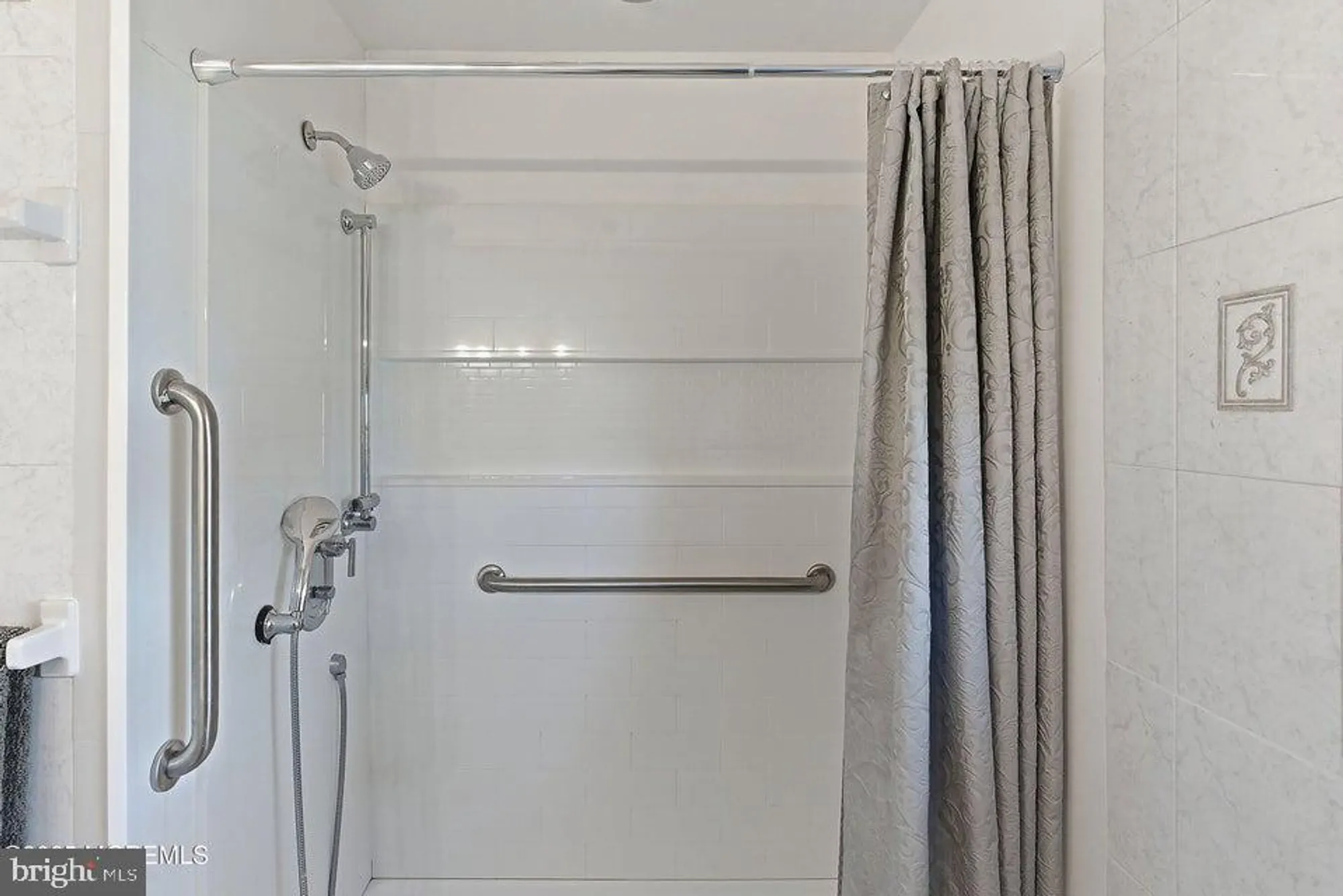 Property Slideshow image 14 of 27 | 1169 clydebank ct b, Lakewood, NJ, 08701