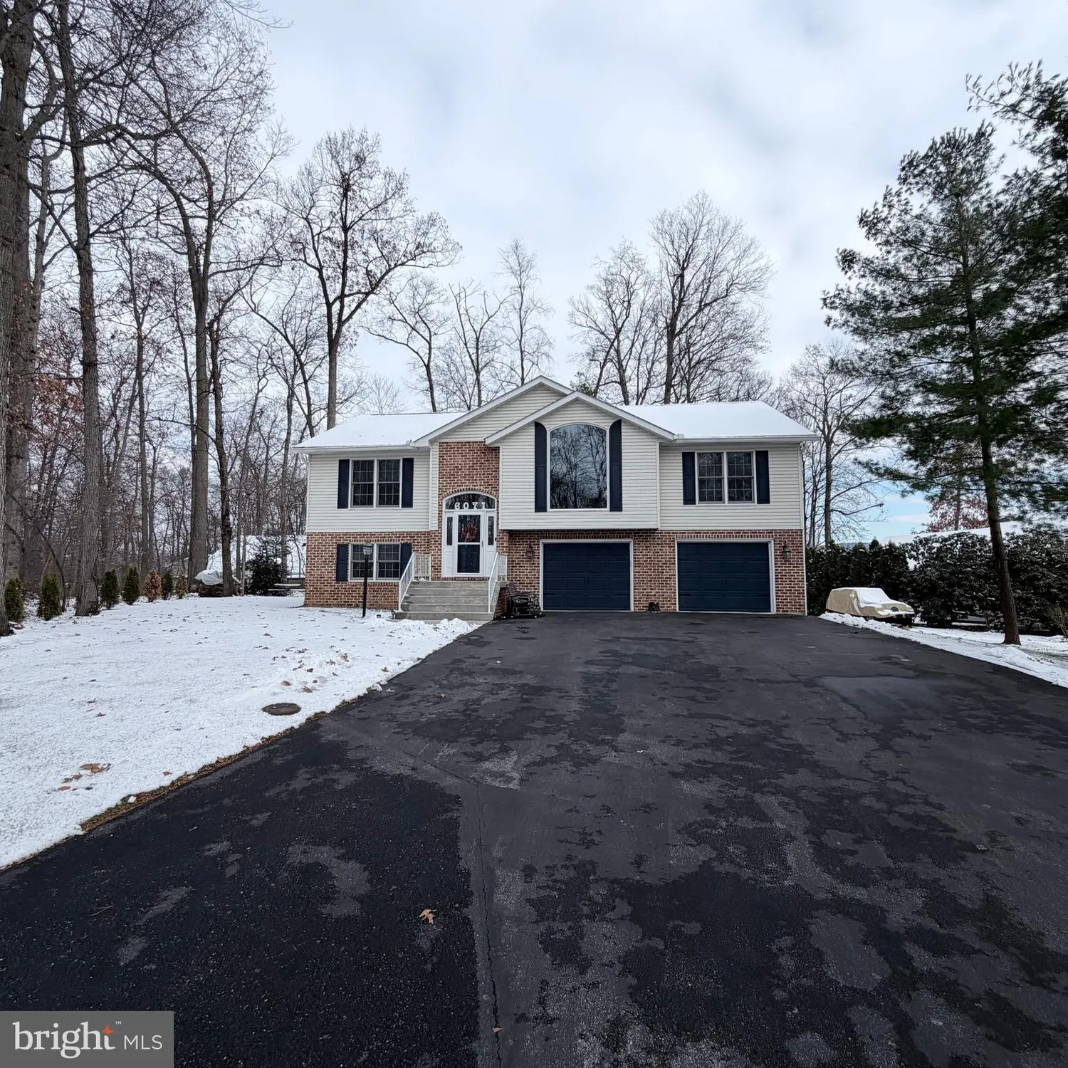 Property Slideshow image 2 of 75 | 6071 greenbriar ct, Fayetteville, PA, 17222