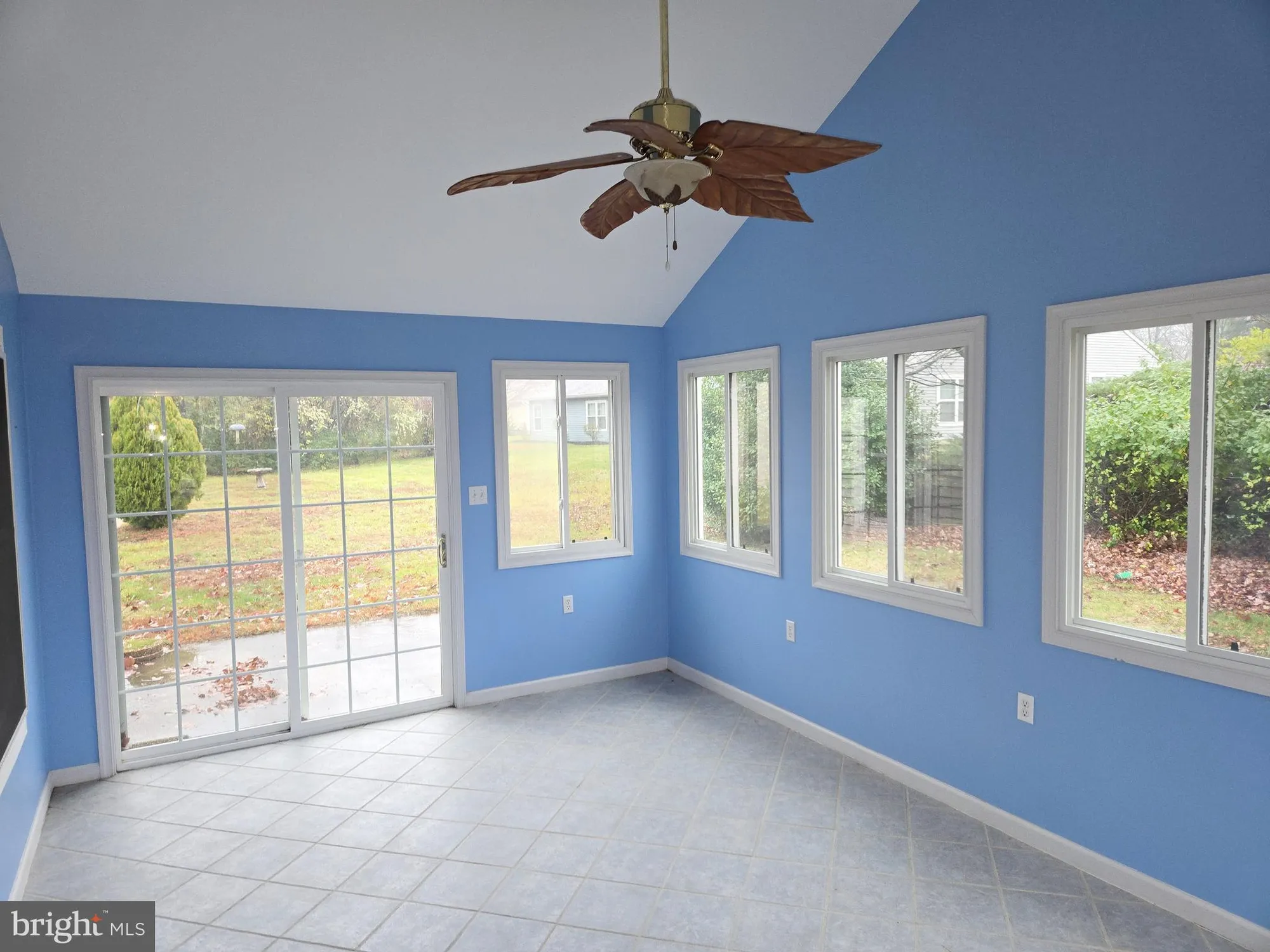 Property Slideshow image 15 of 34 | 27 kelly dr, West Deptford, NJ, 08096