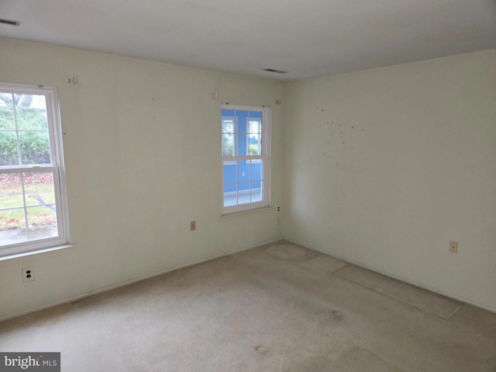 Property Slideshow image 22 of 34 | 27 kelly dr, West Deptford, NJ, 08096