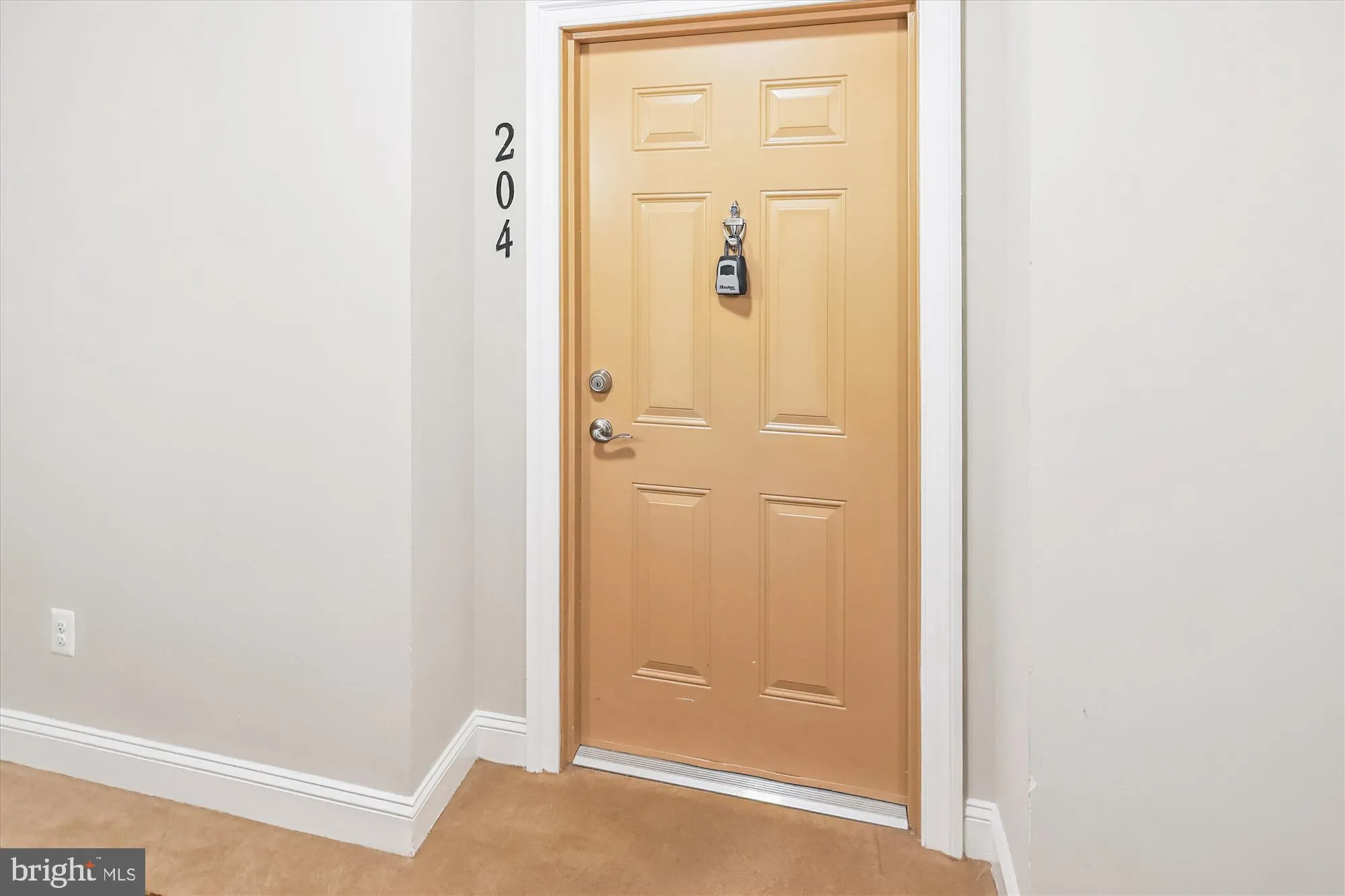 Property Slideshow image 24 of 31 | 8511 coltrane ct unit 204, Ellicott City, MD, 21043