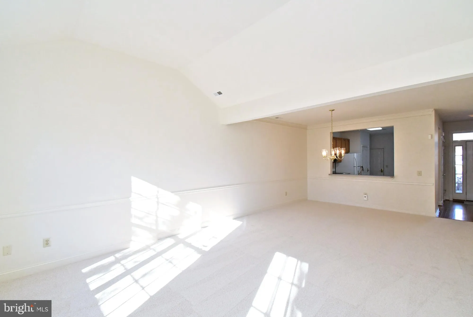 Property Slideshow image 4 of 32 | 24 newbury way, Lansdale, PA, 19446