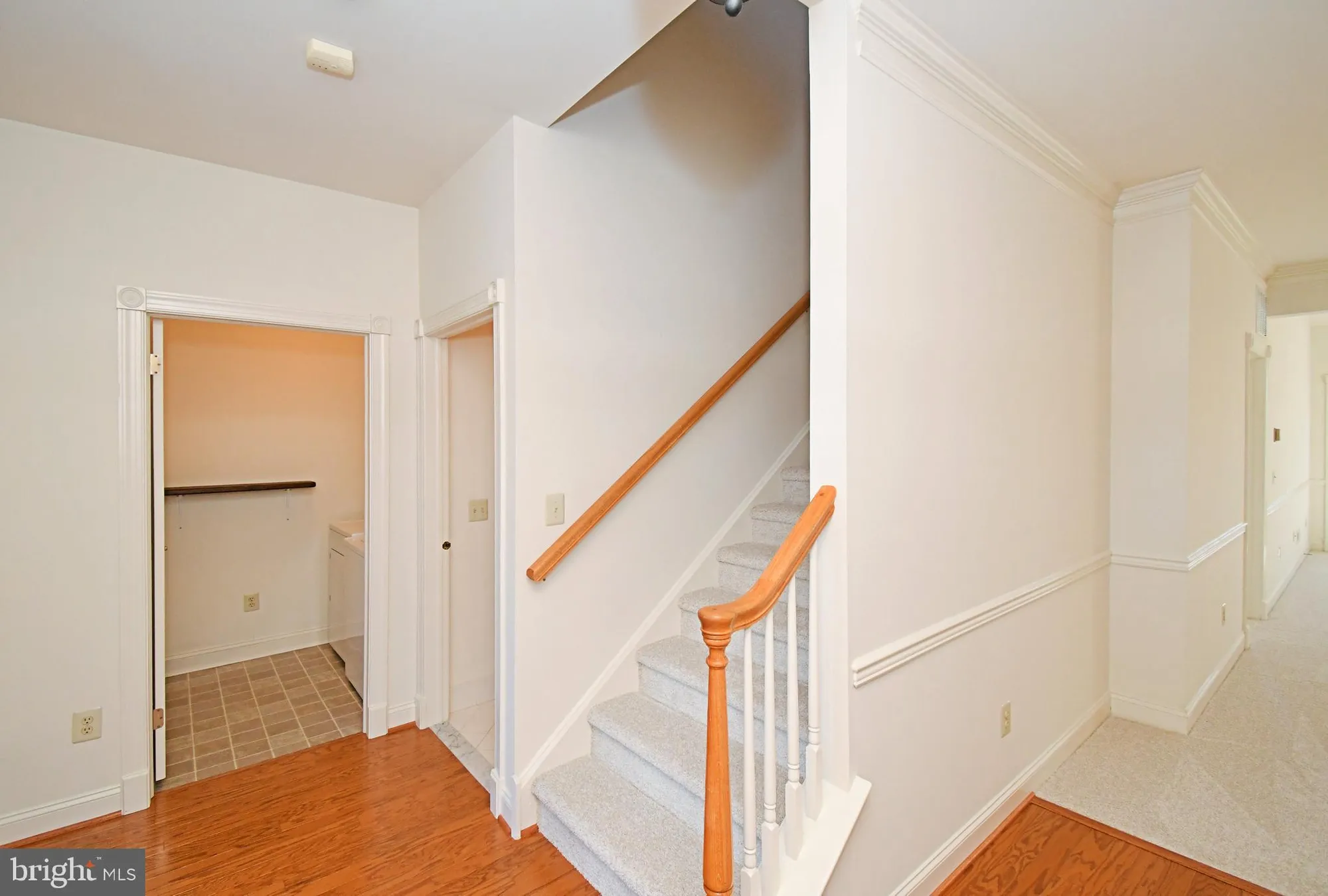 Property Slideshow image 3 of 32 | 24 newbury way, Lansdale, PA, 19446