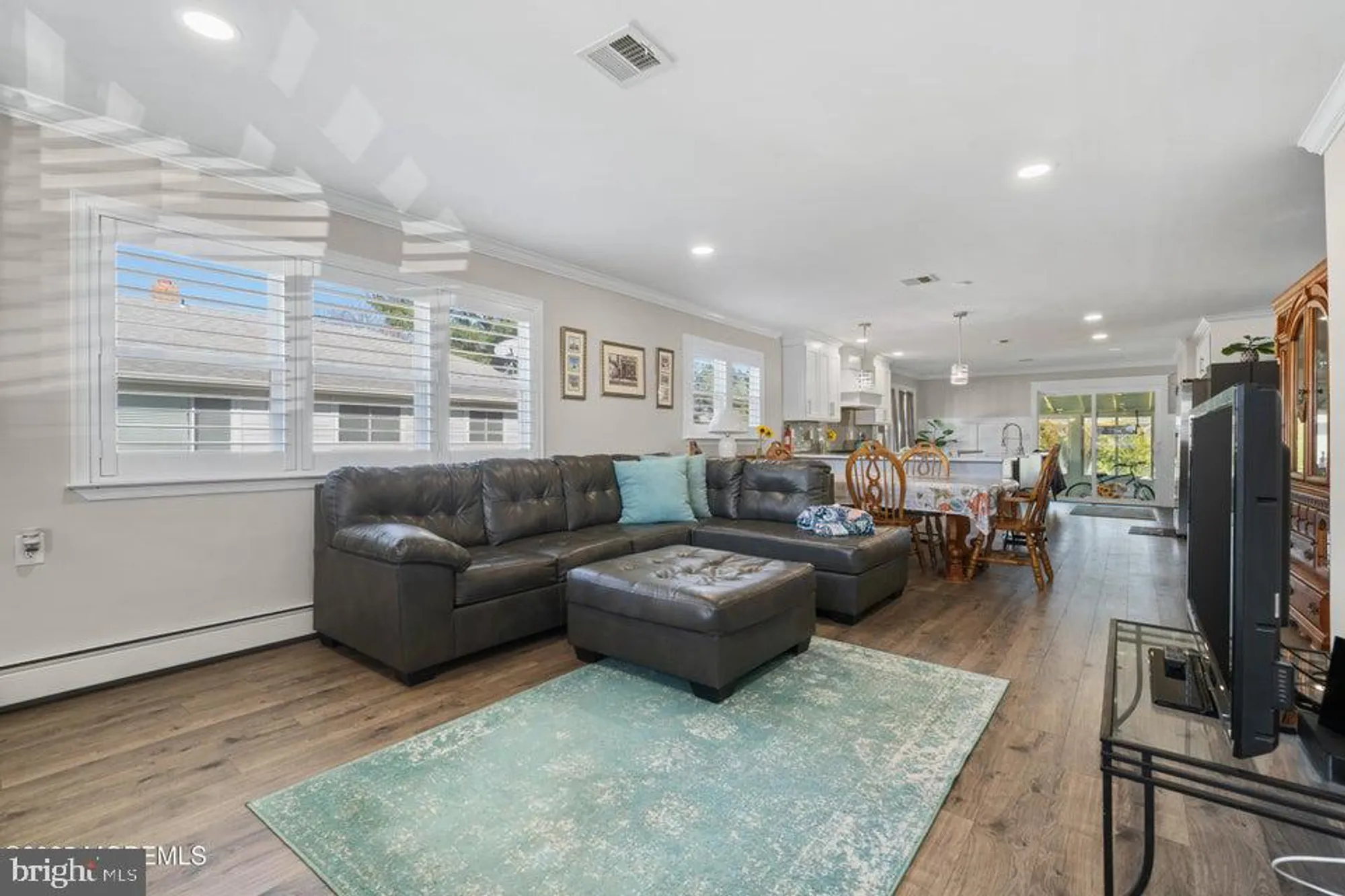 Property Slideshow image 5 of 24 | 27 montserrat st, Toms River, NJ, 08757