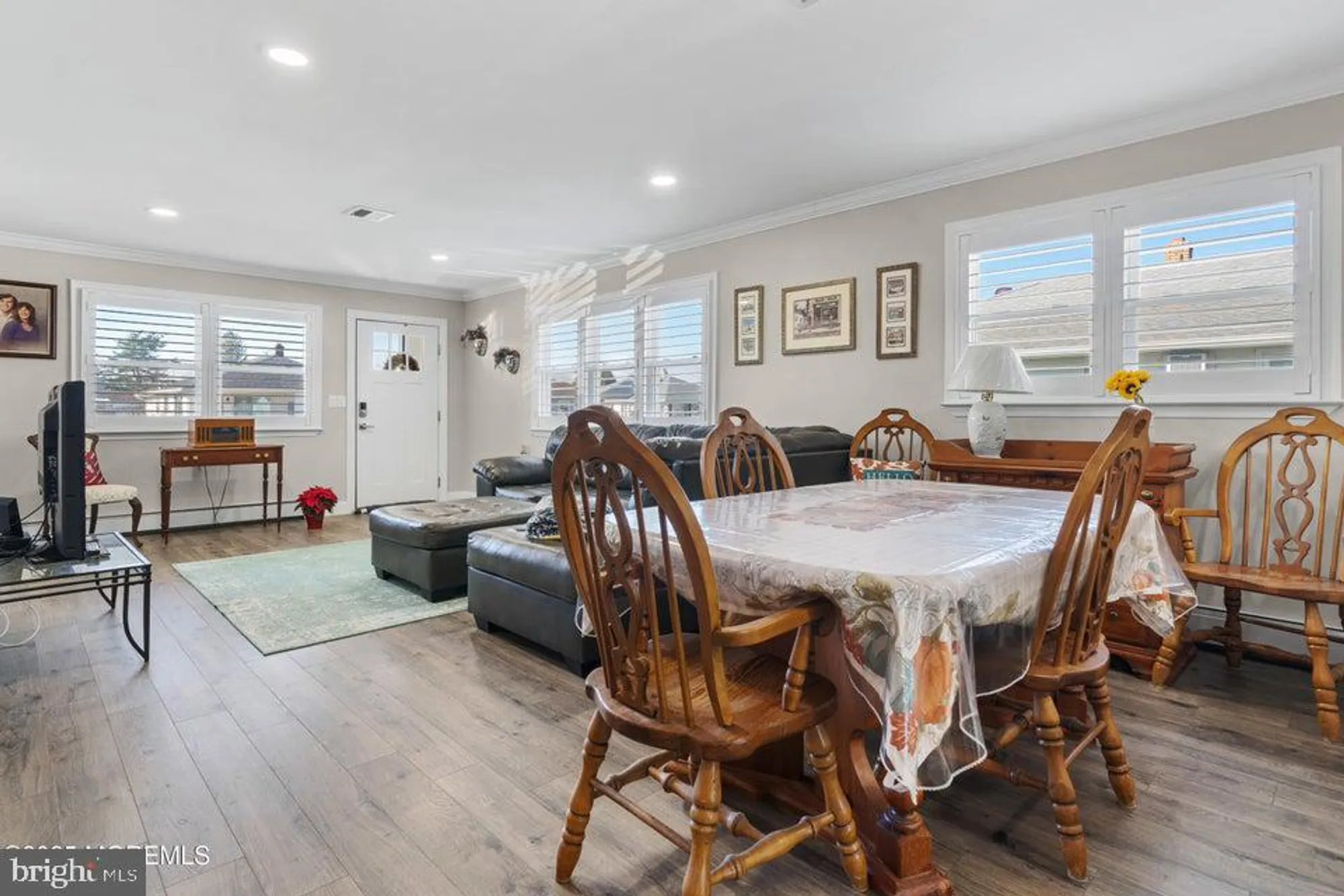 Property Slideshow image 8 of 24 | 27 montserrat st, Toms River, NJ, 08757