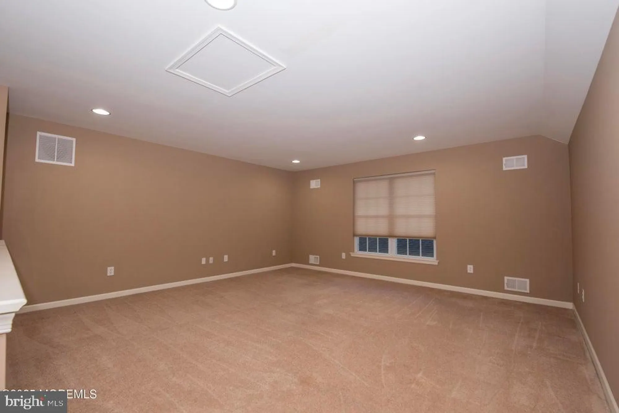 Property Slideshow image 57 of 68 | 110 wild dunes way, Jackson, NJ, 08527