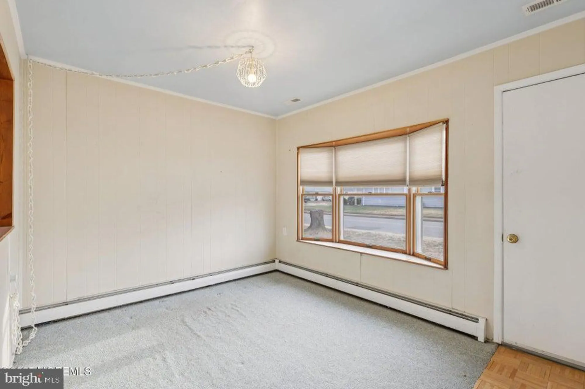 Property Slideshow image 7 of 26 | 192 charlotteville dr, Toms River, NJ, 08757