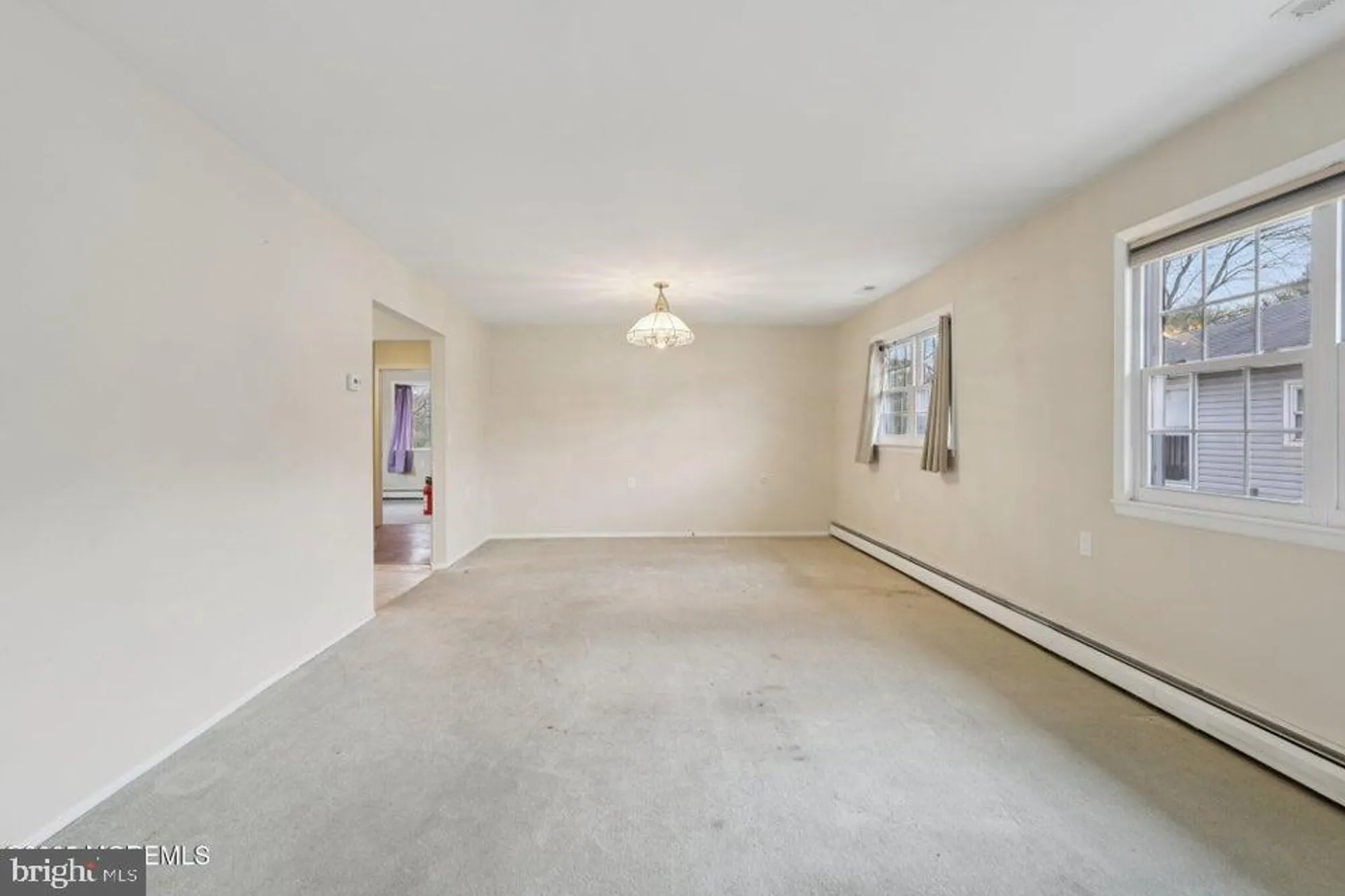 Property Slideshow image 9 of 26 | 192 charlotteville dr, Toms River, NJ, 08757