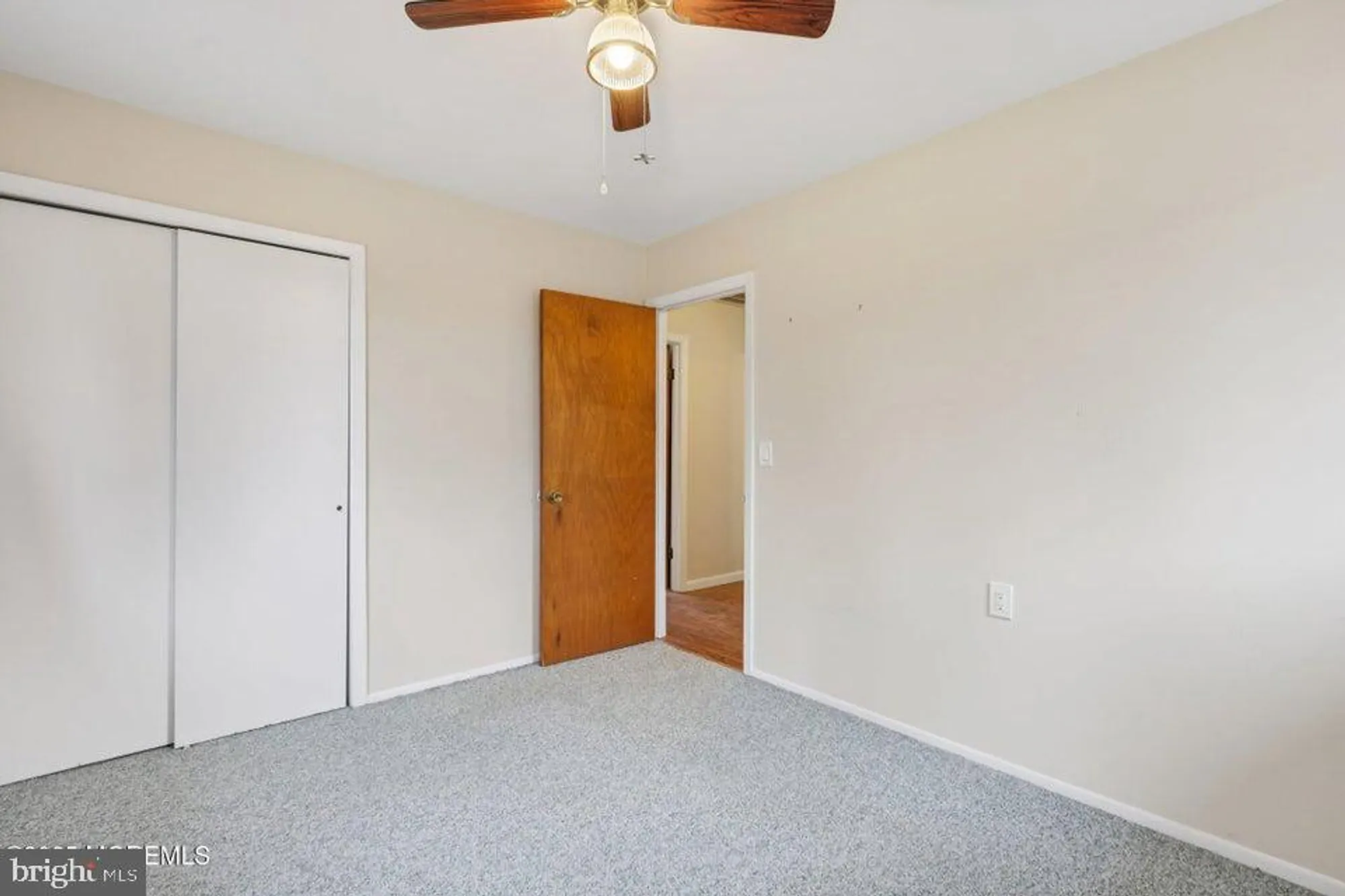 Property Slideshow image 19 of 26 | 192 charlotteville dr, Toms River, NJ, 08757