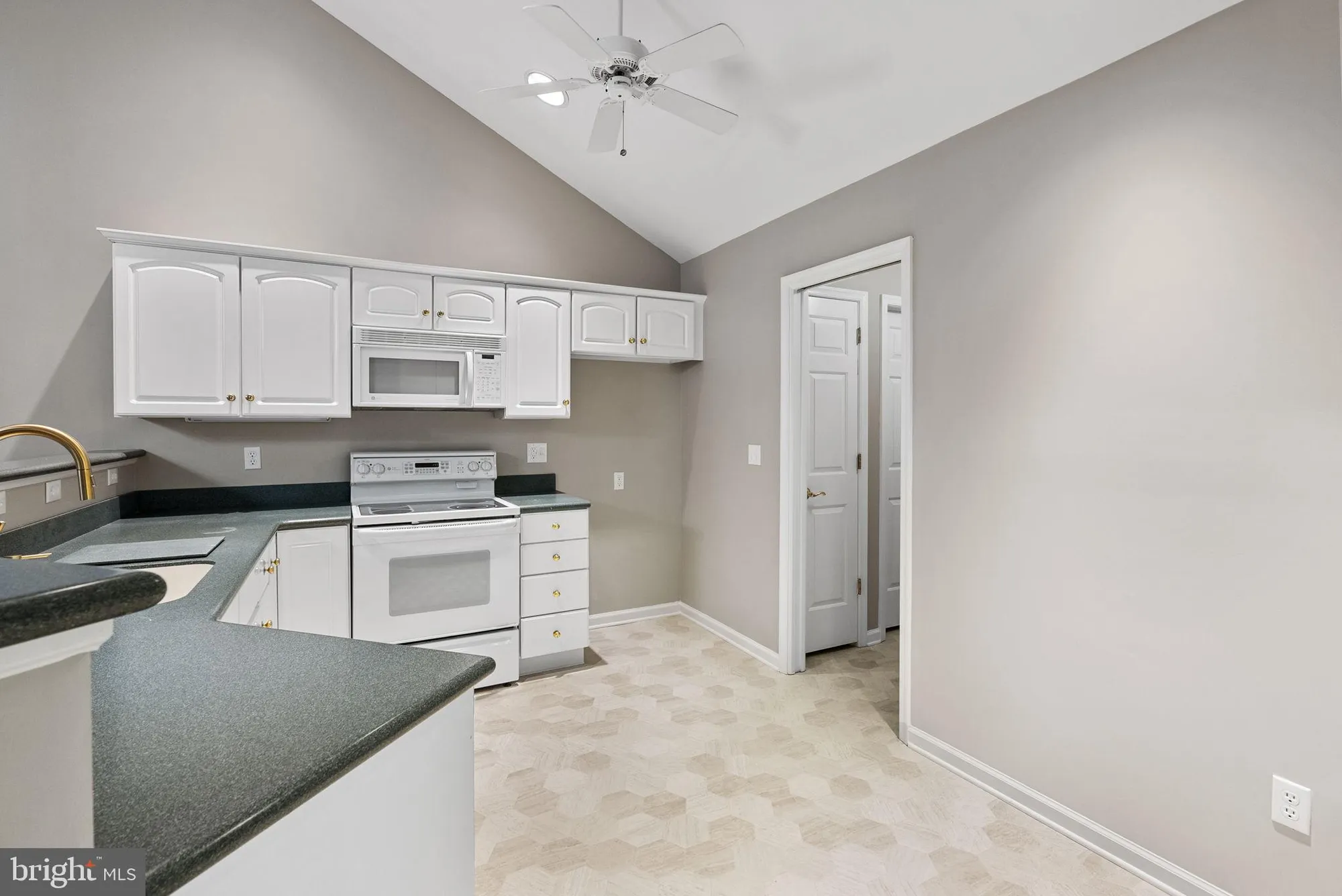 Property Slideshow image 20 of 35 | 51 cambridge ct, Souderton, PA, 18964