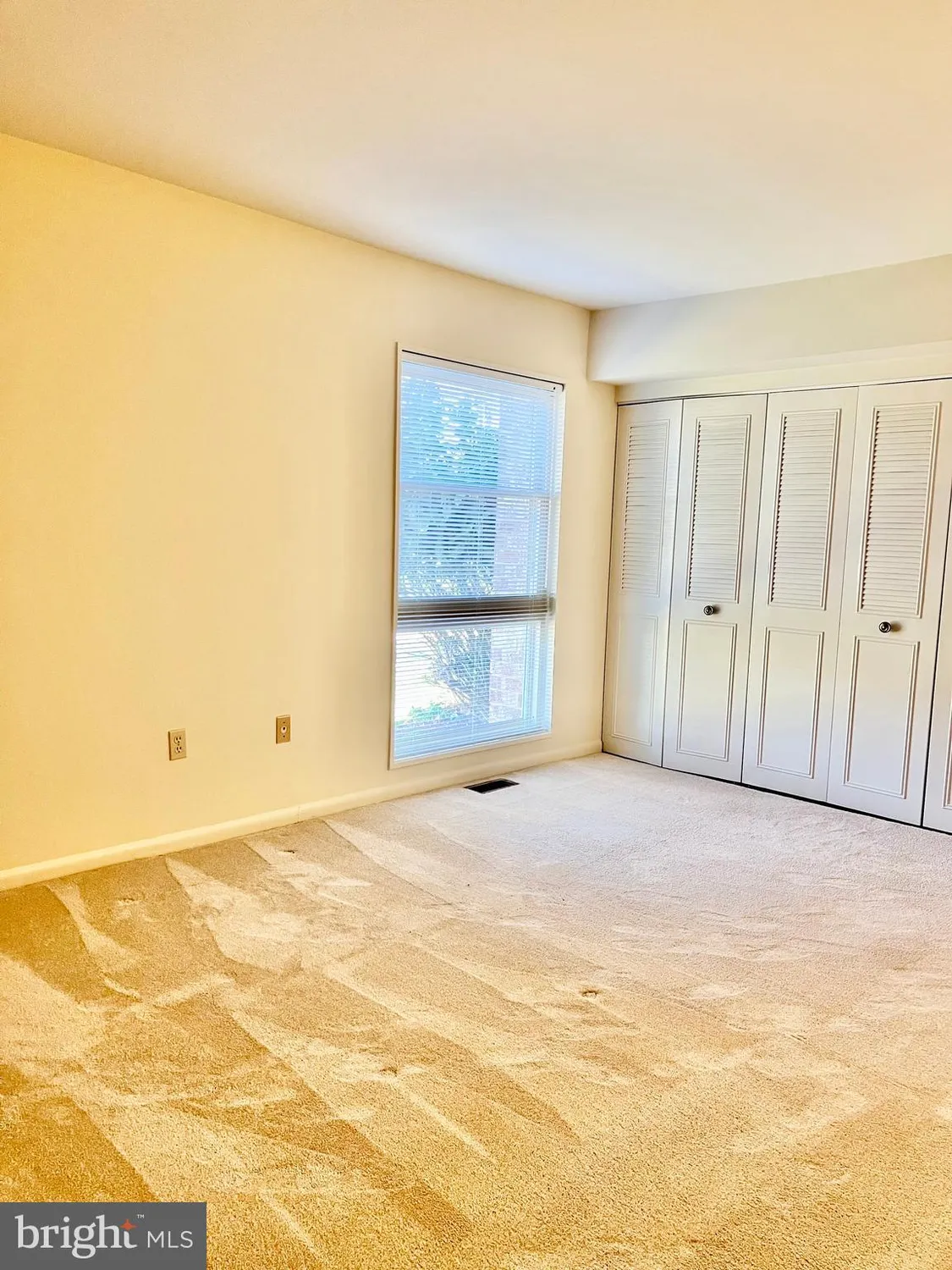 Property Slideshow image 11 of 43 | 3386 chiswick ct 50-1a, Silver Spring, MD, 20906