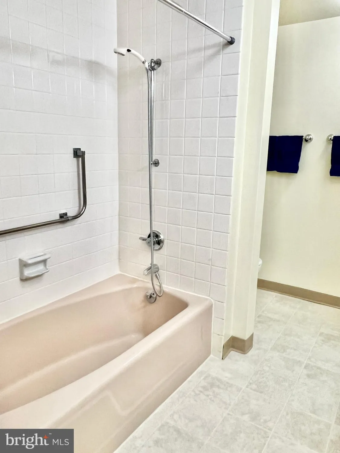 Property Slideshow image 14 of 43 | 3386 chiswick ct 50-1a, Silver Spring, MD, 20906